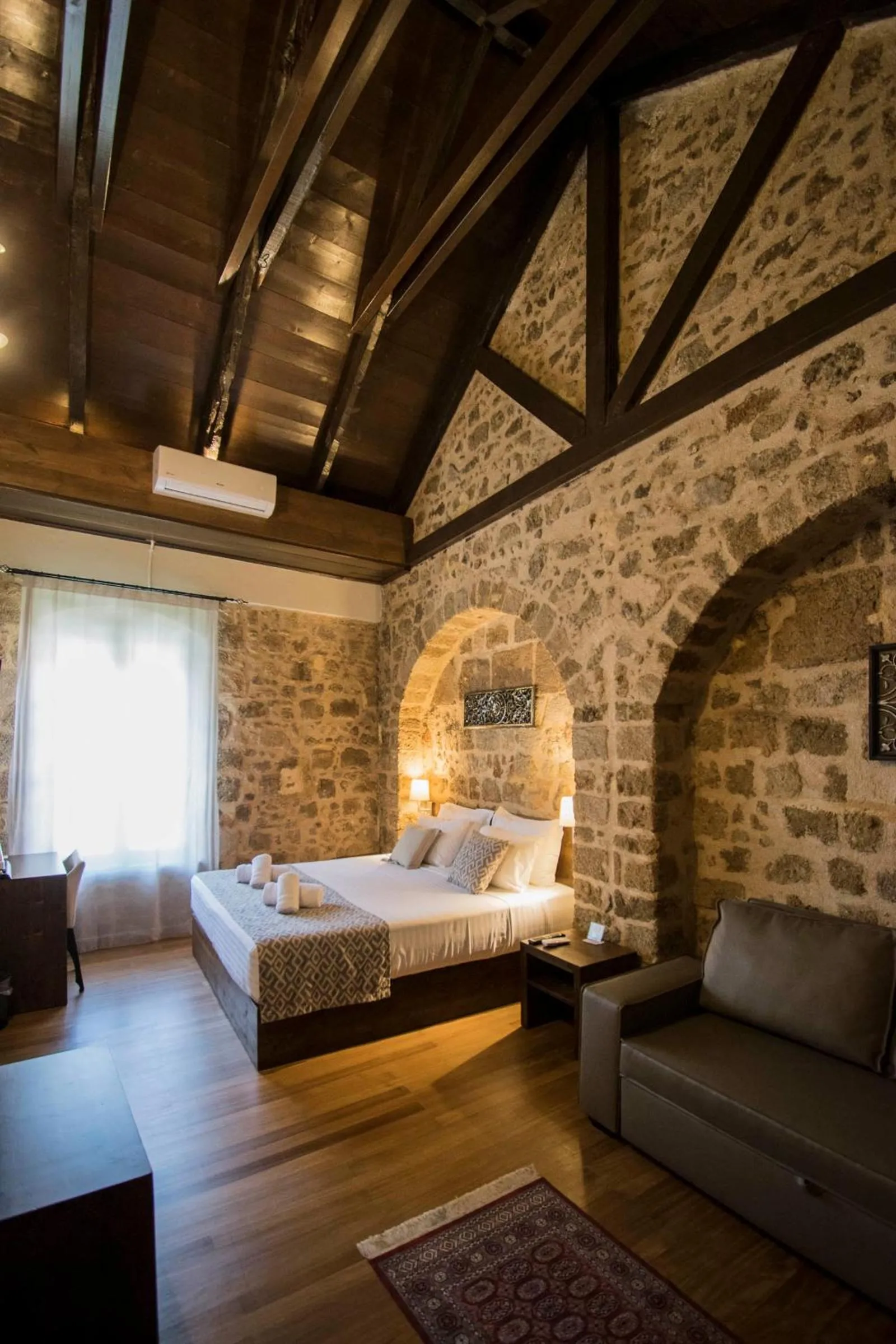 Photo of the whole room, Bed in D'Argento Boutique Rooms