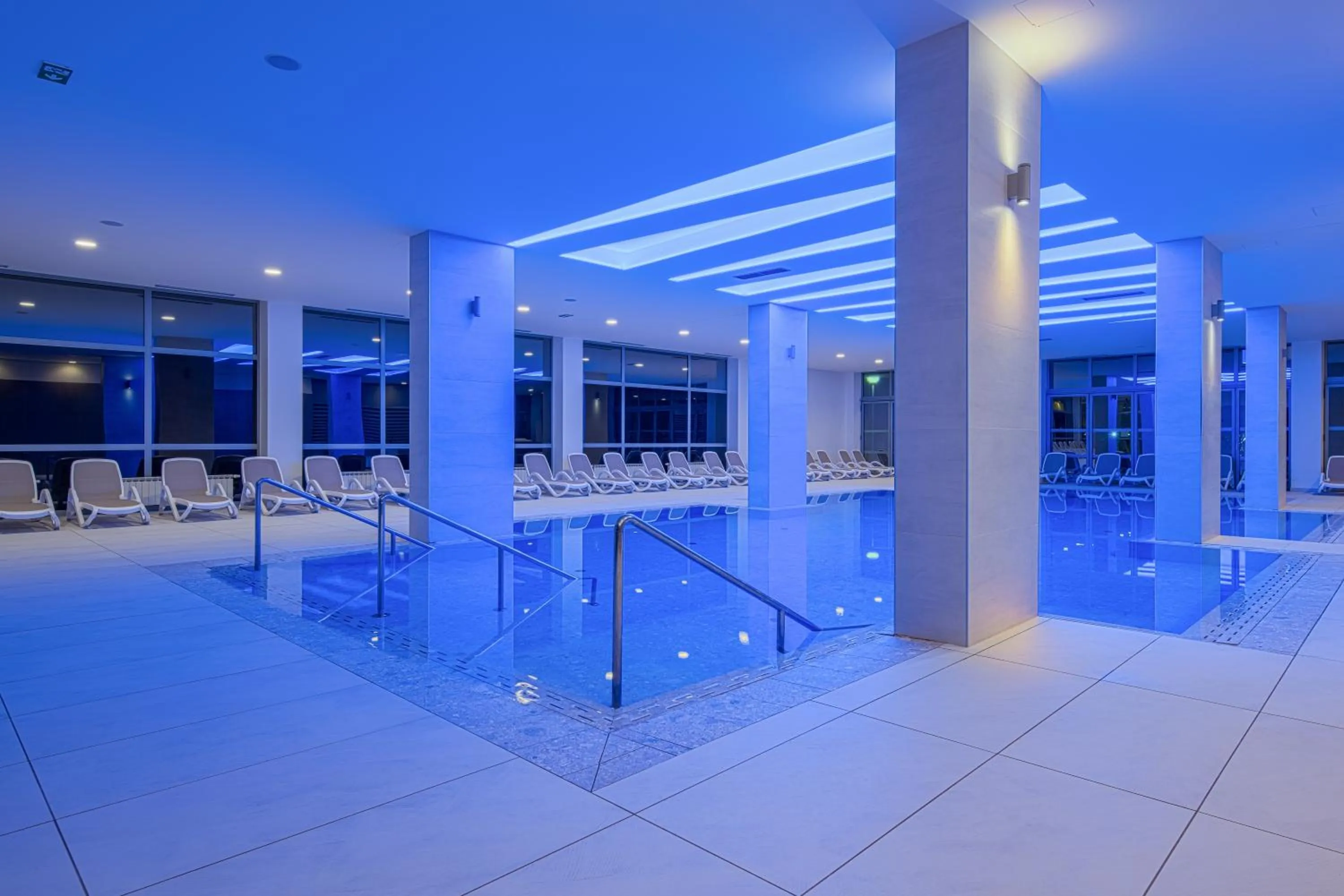 Swimming pool in Hotel Katarina