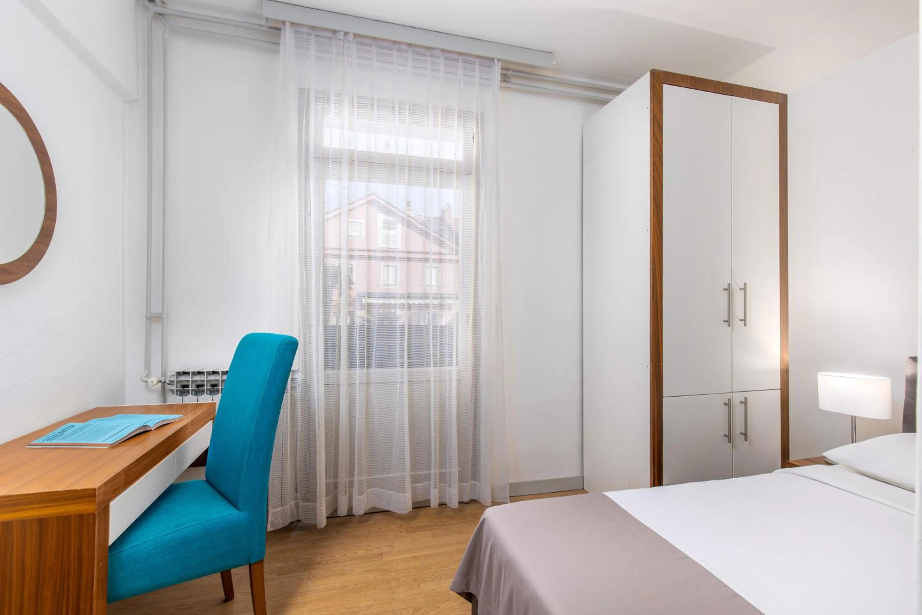 Bedroom, Bed in Hotel Zagreb