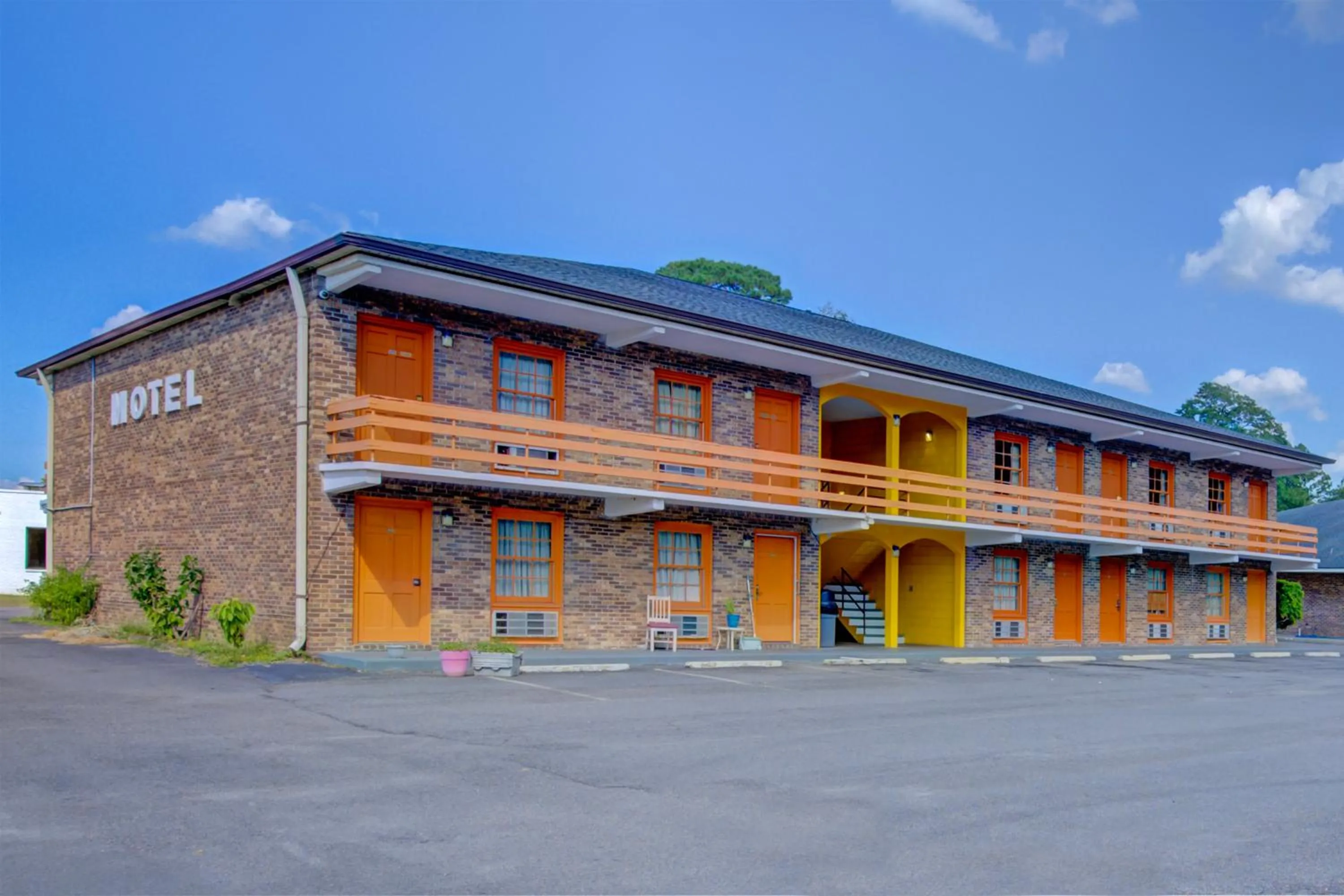 Facade/entrance in Hotel O Deluxe Inn Kingstree SC HWY 52