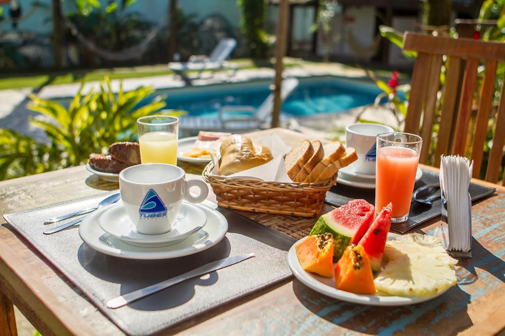 Buffet breakfast in Pousada Tubes Maresias