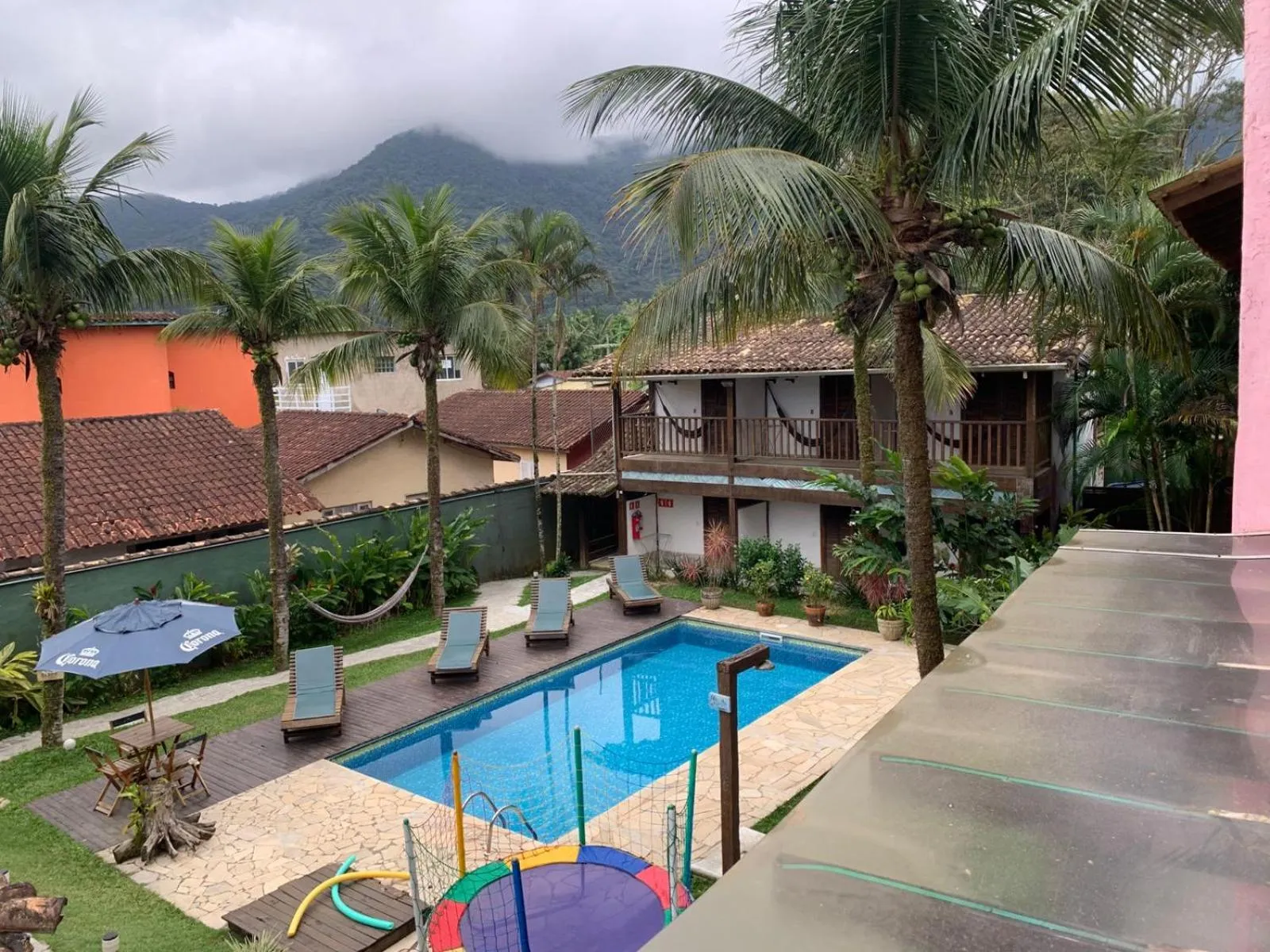 Pousada Tubes Maresias