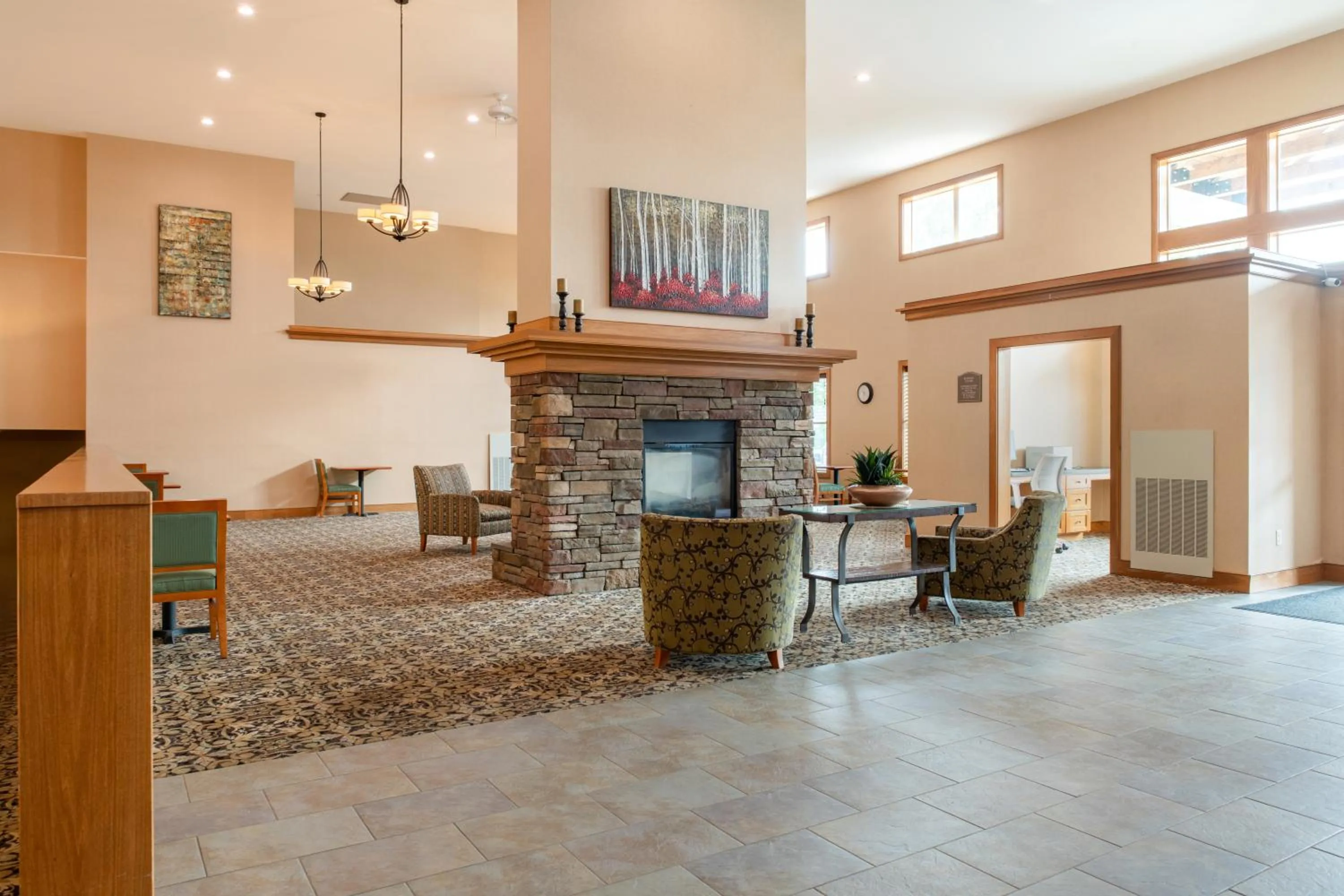 Seating area in White River Inn & Suites