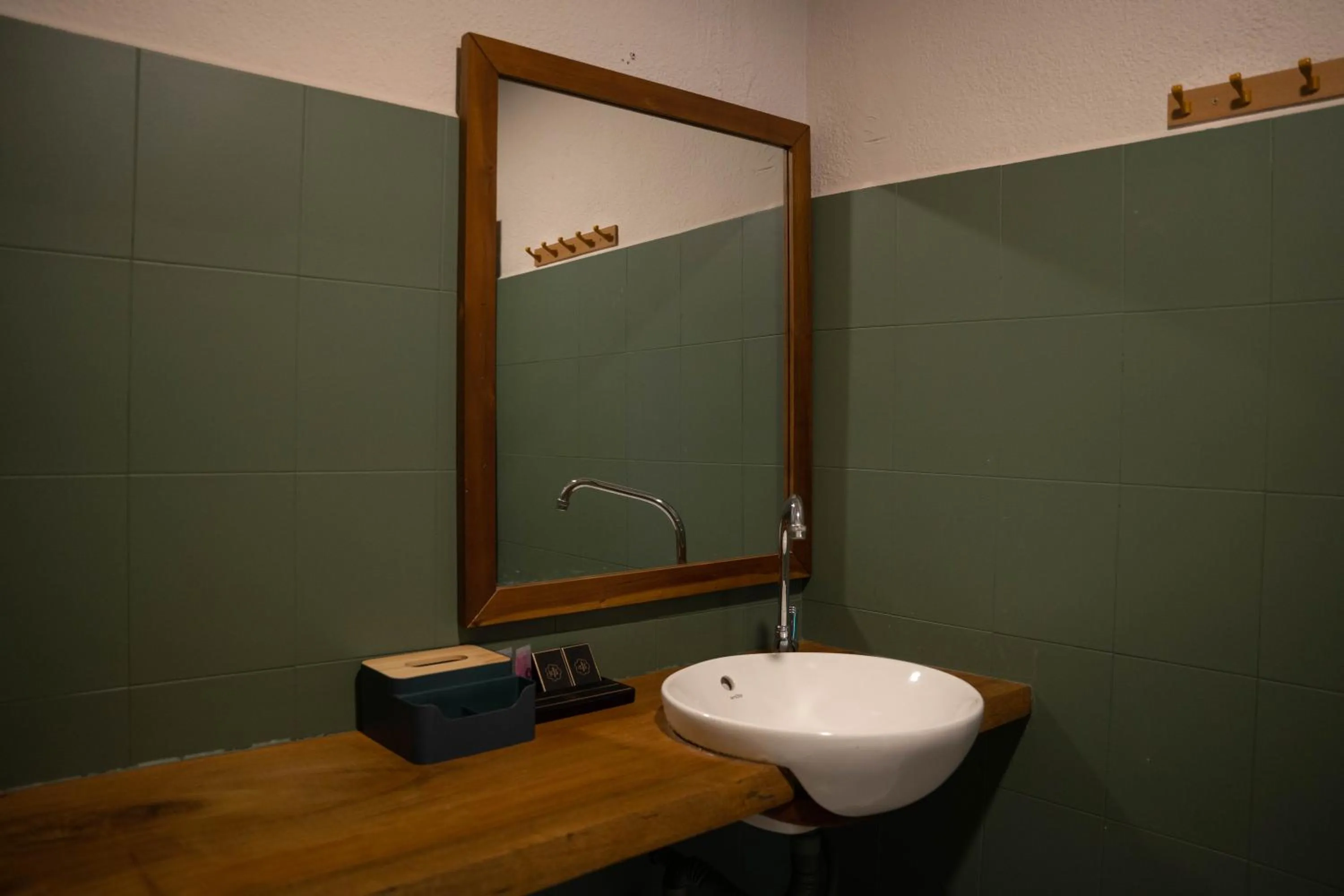 Bathroom in Room V Jalan Sultanah Near Bus Stop Batu Pahat