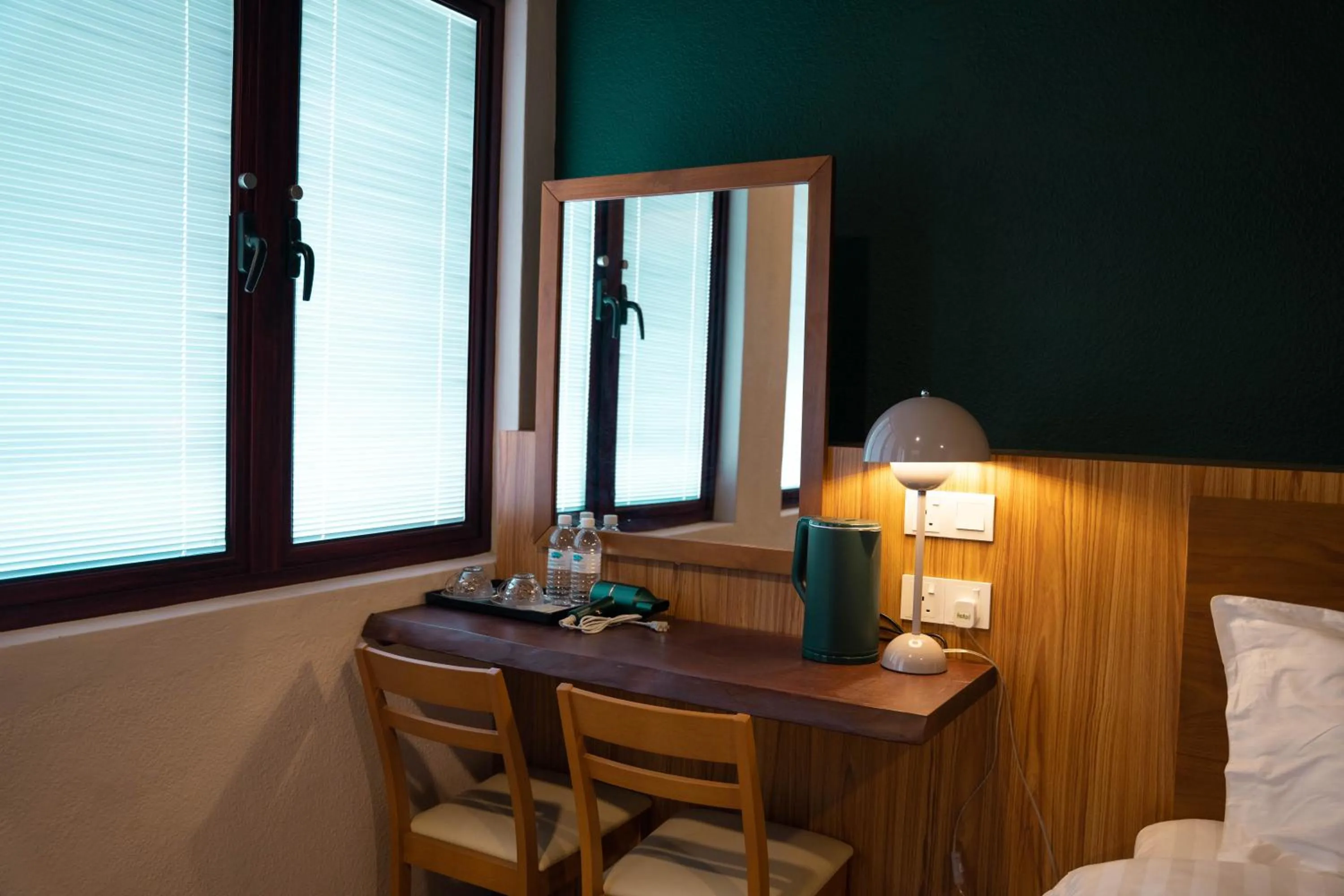 Bed in Room V Jalan Sultanah Near Bus Stop Batu Pahat