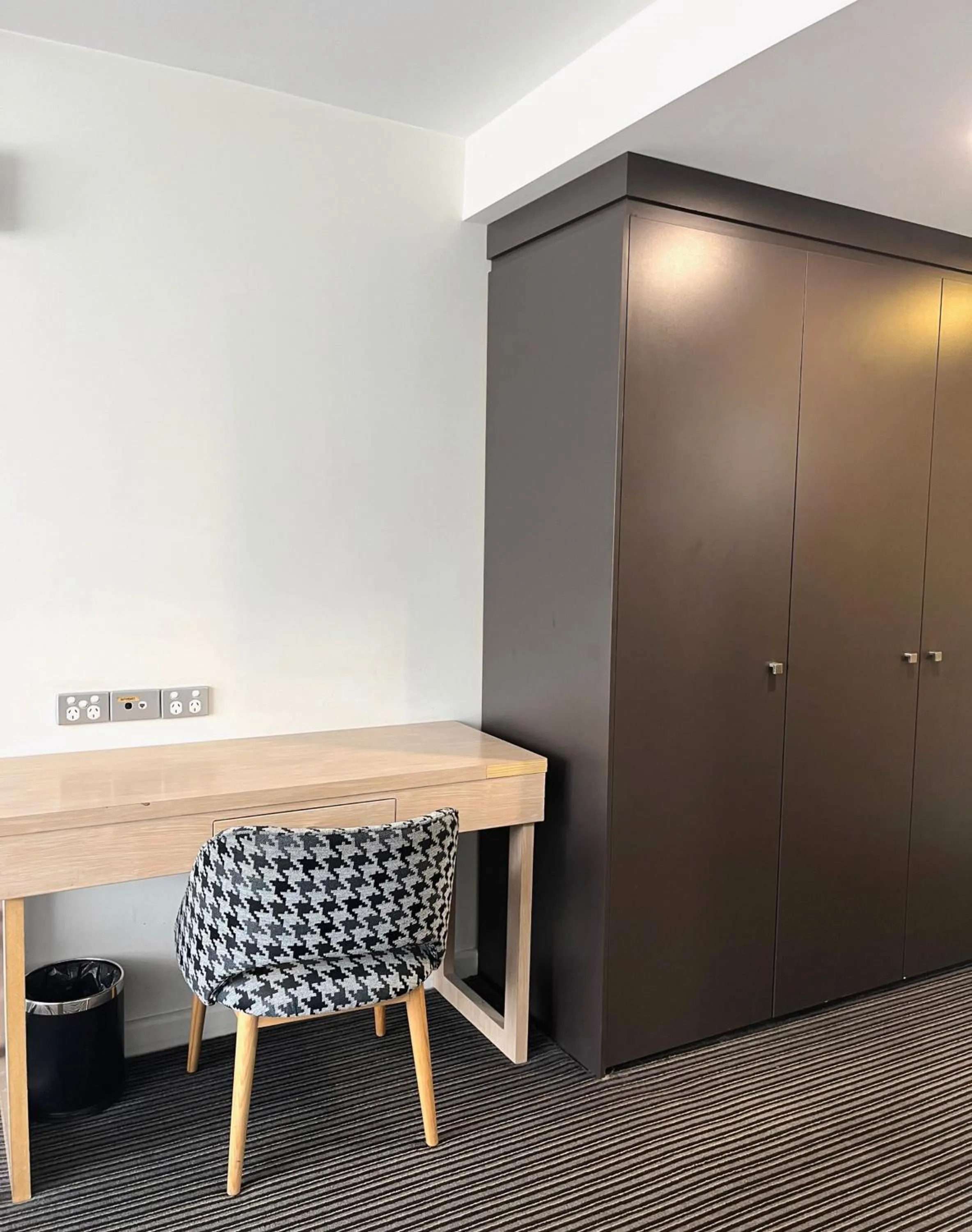 hair dresser in Central Studio Hotel Sydney