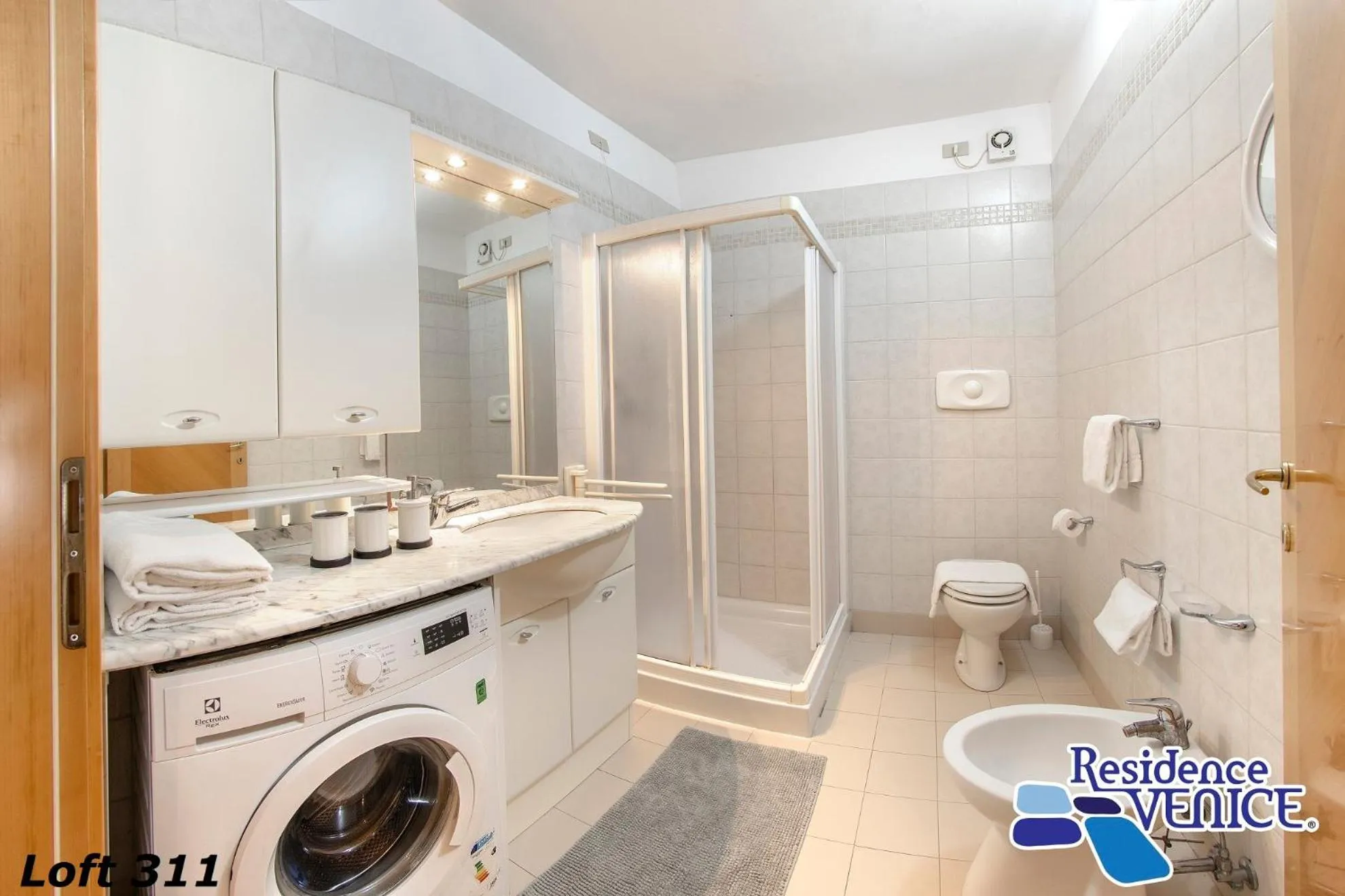 Shower in Residence Venice