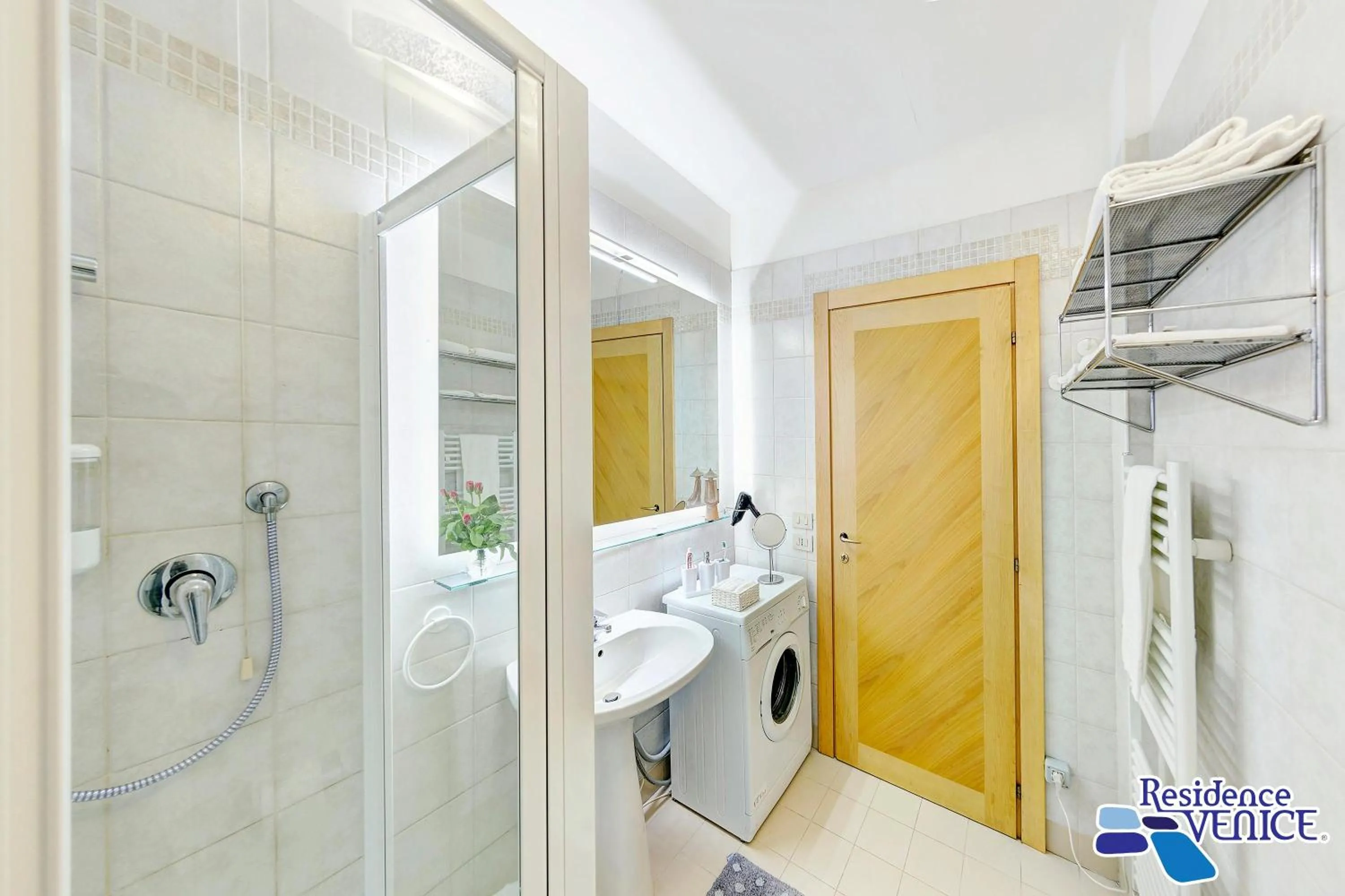 Shower in Residence Venice