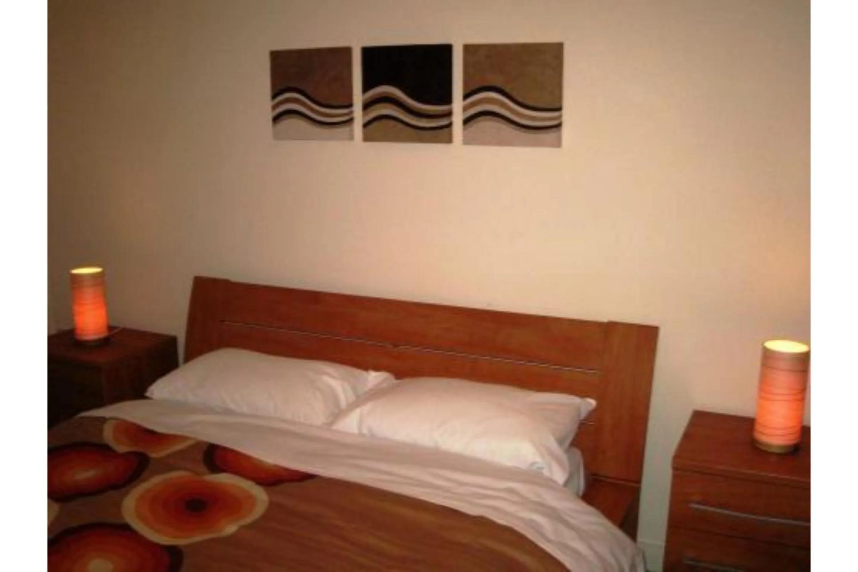 Bedroom in OYO Arinza Apartments