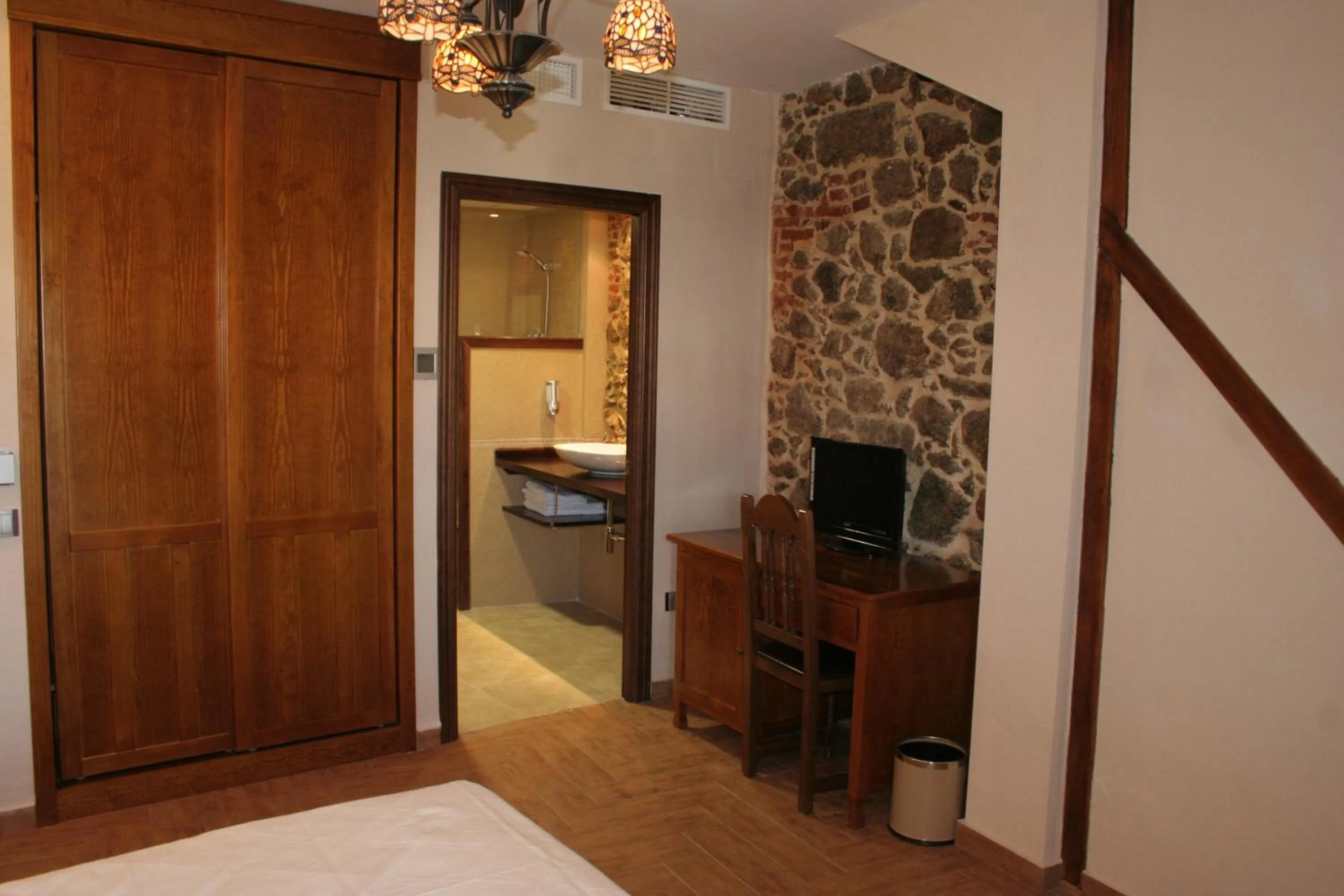 Decorative detail, Bed in Hotel Casa Beletri