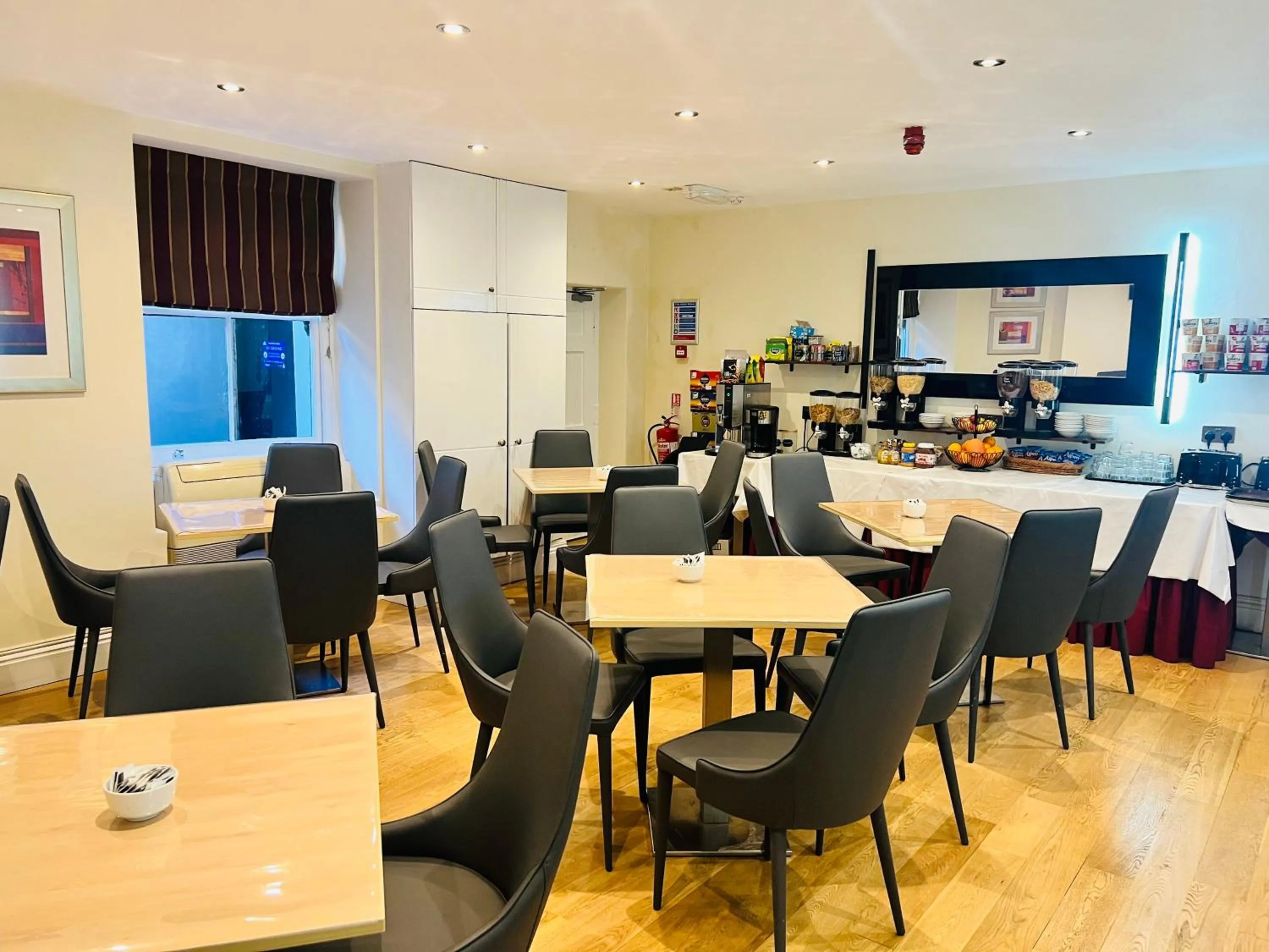 Food and drinks in Hotel Cavendish