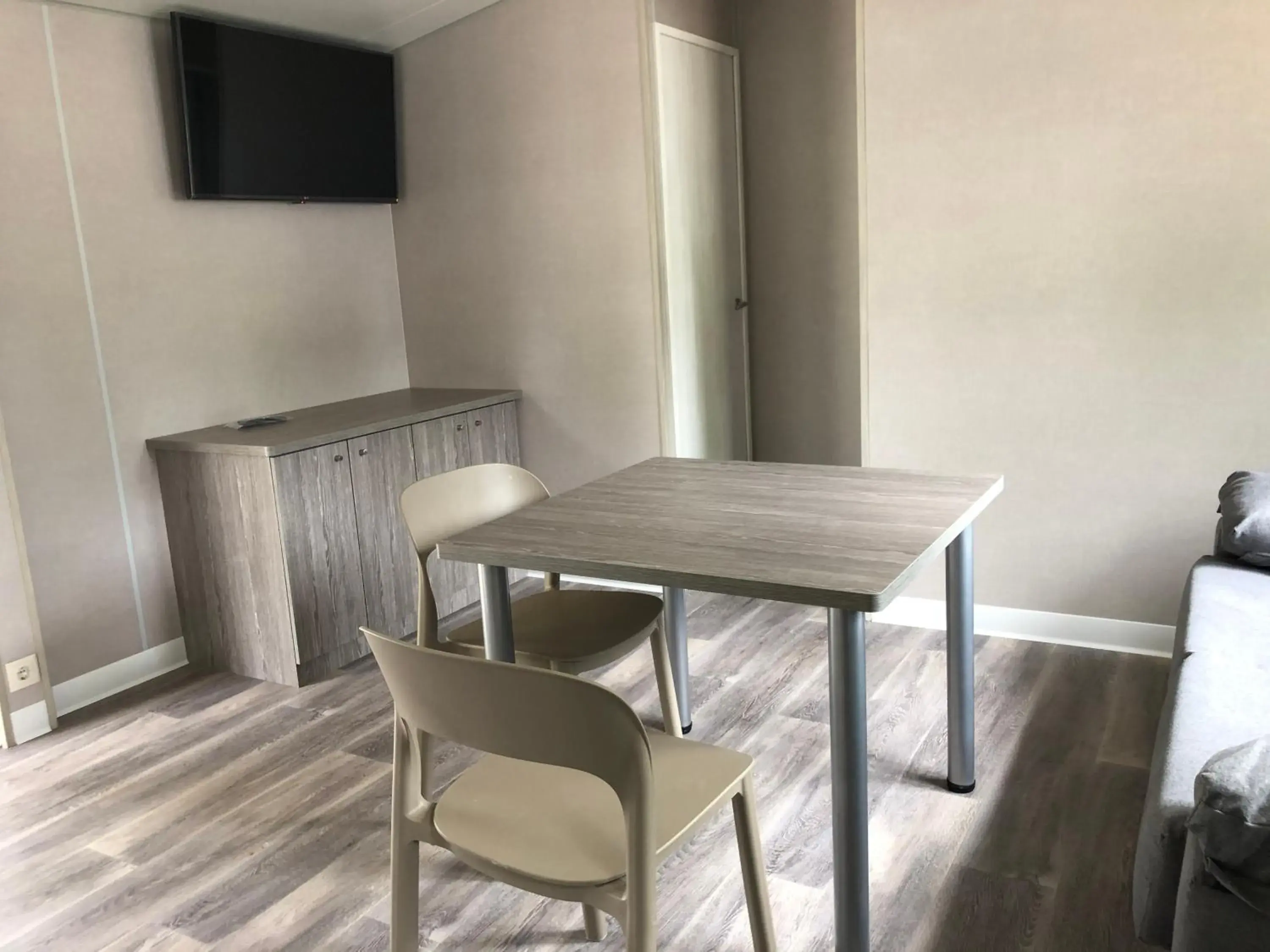 Mobile Home in Bungalows y Mobil Homes Camping Regio Mobile Home in Bungalows y Mobil Homes Camping Regio