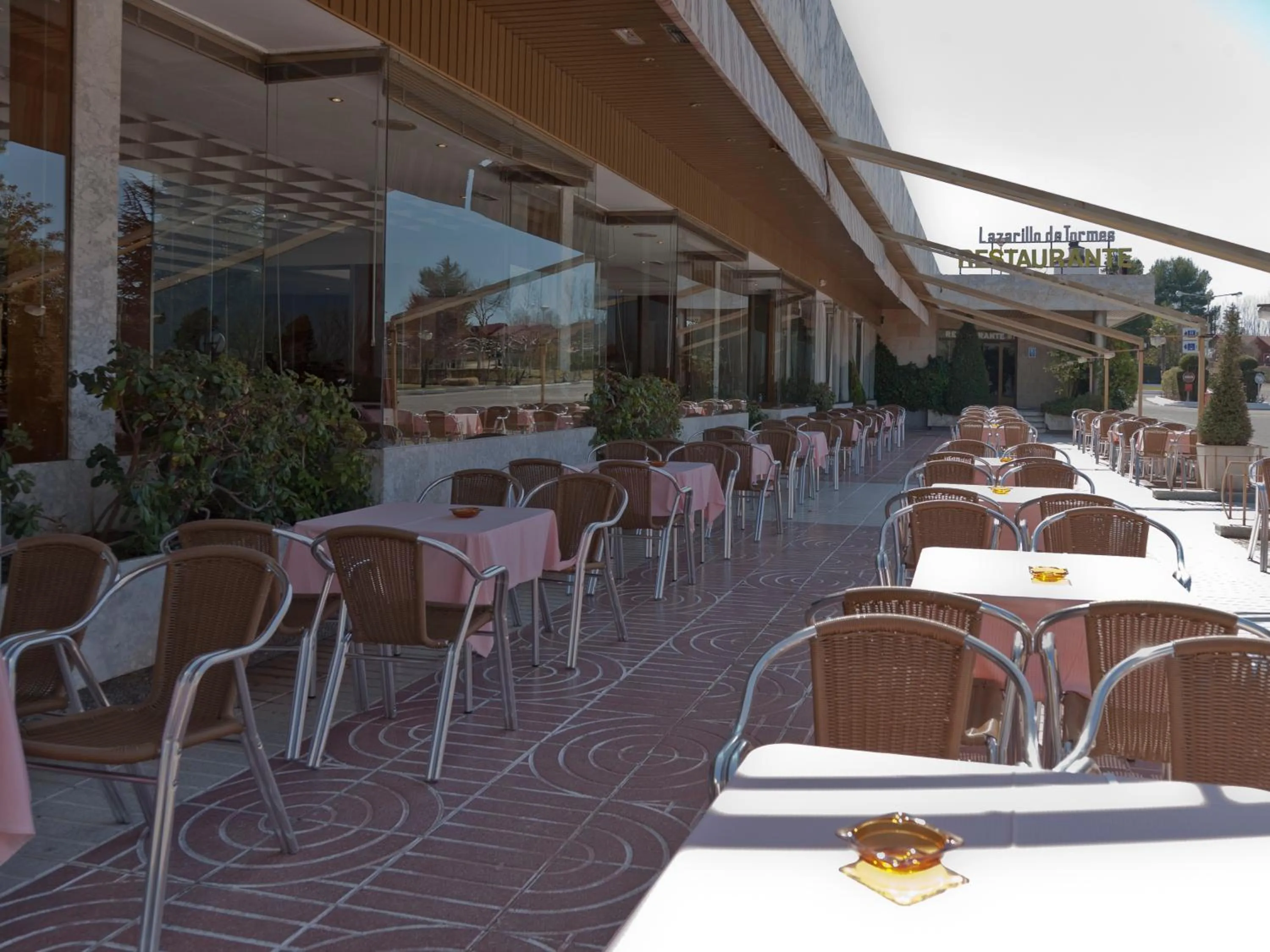 Restaurant/places to eat in Bungalows y Mobil Homes Camping Regio