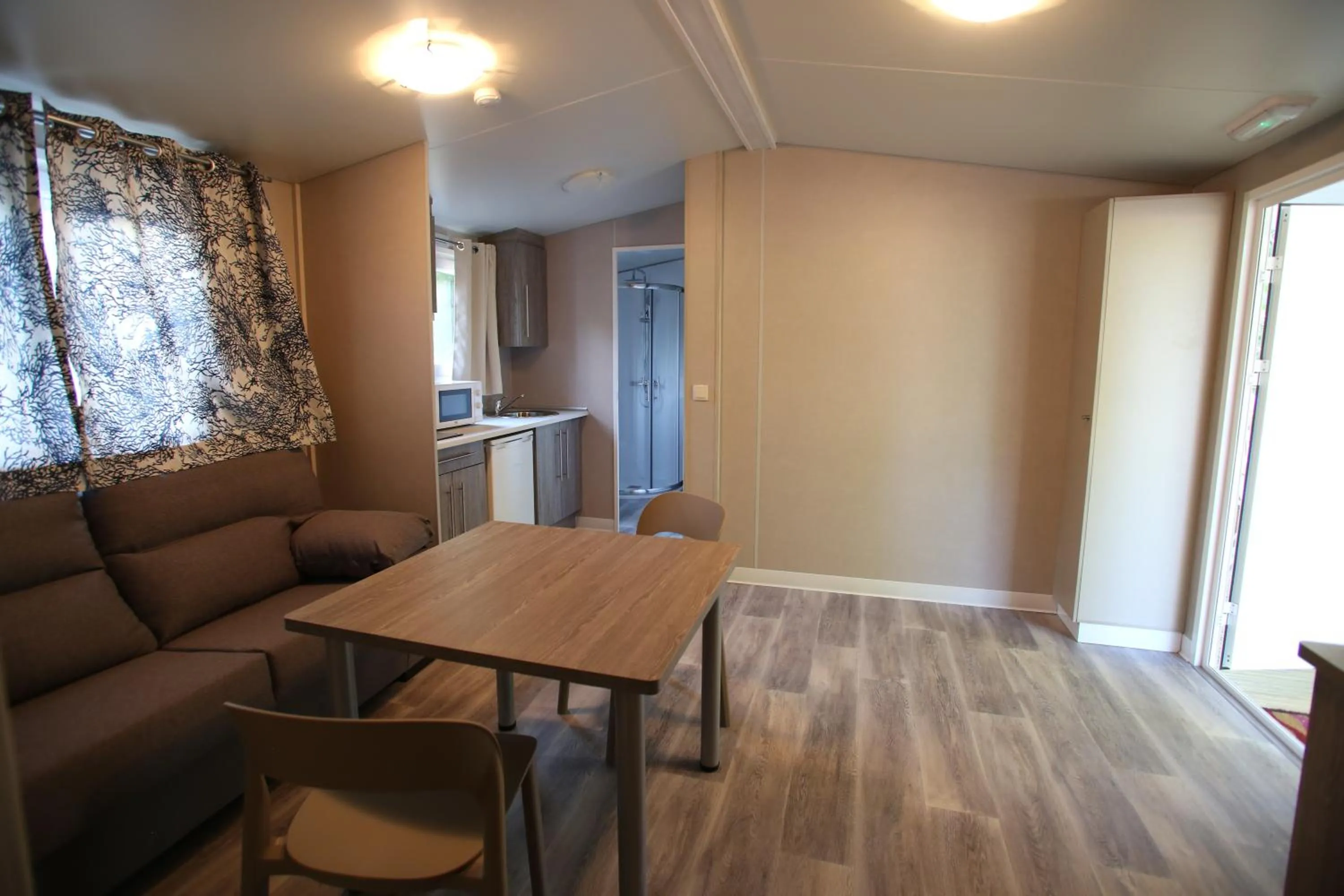 Kitchen or kitchenette in Bungalows y Mobil Homes Camping Regio