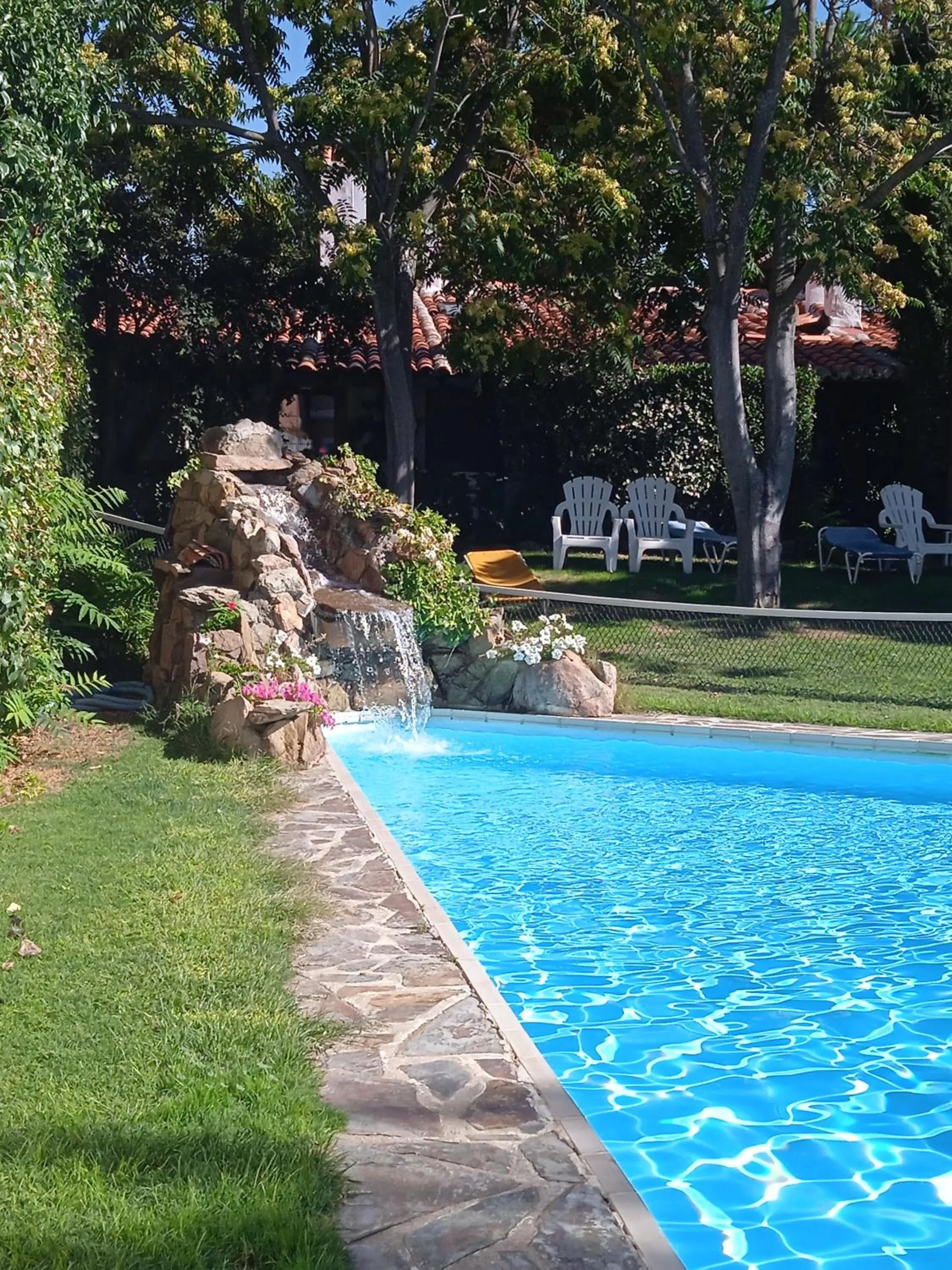 Swimming pool in Hospedium Hacienda Las Cavas
