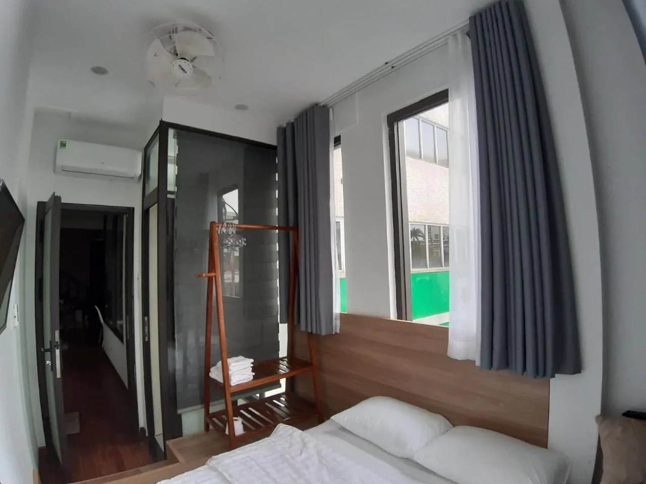 Photo of the whole room, Bed in Soleil House