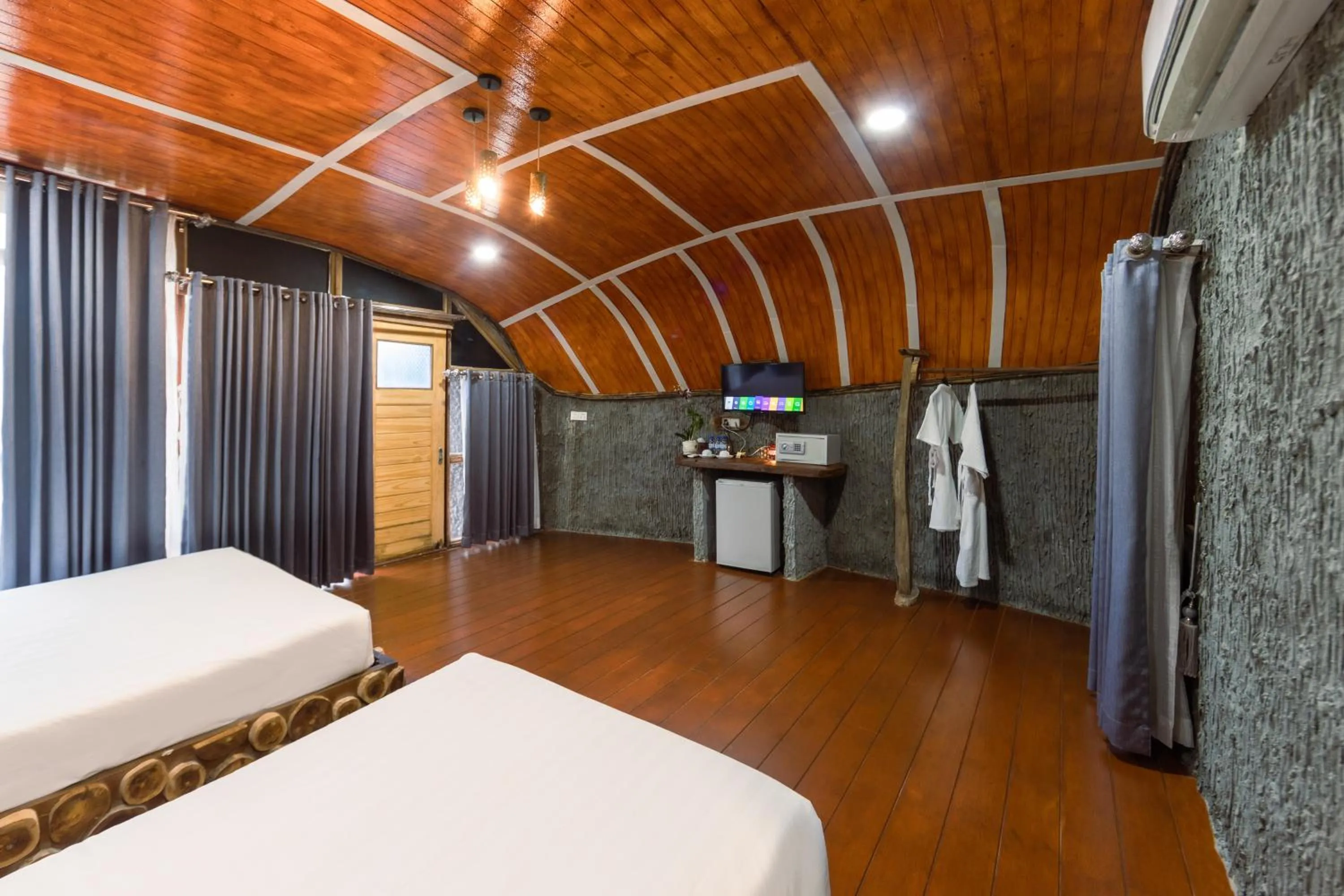 Photo of the whole room, Bed in Mafiya Resort