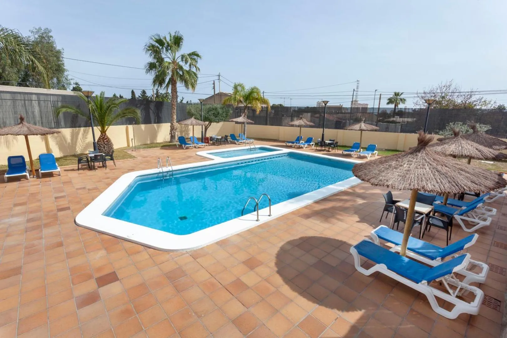 Swimming pool in Hospedium Hotel Abril