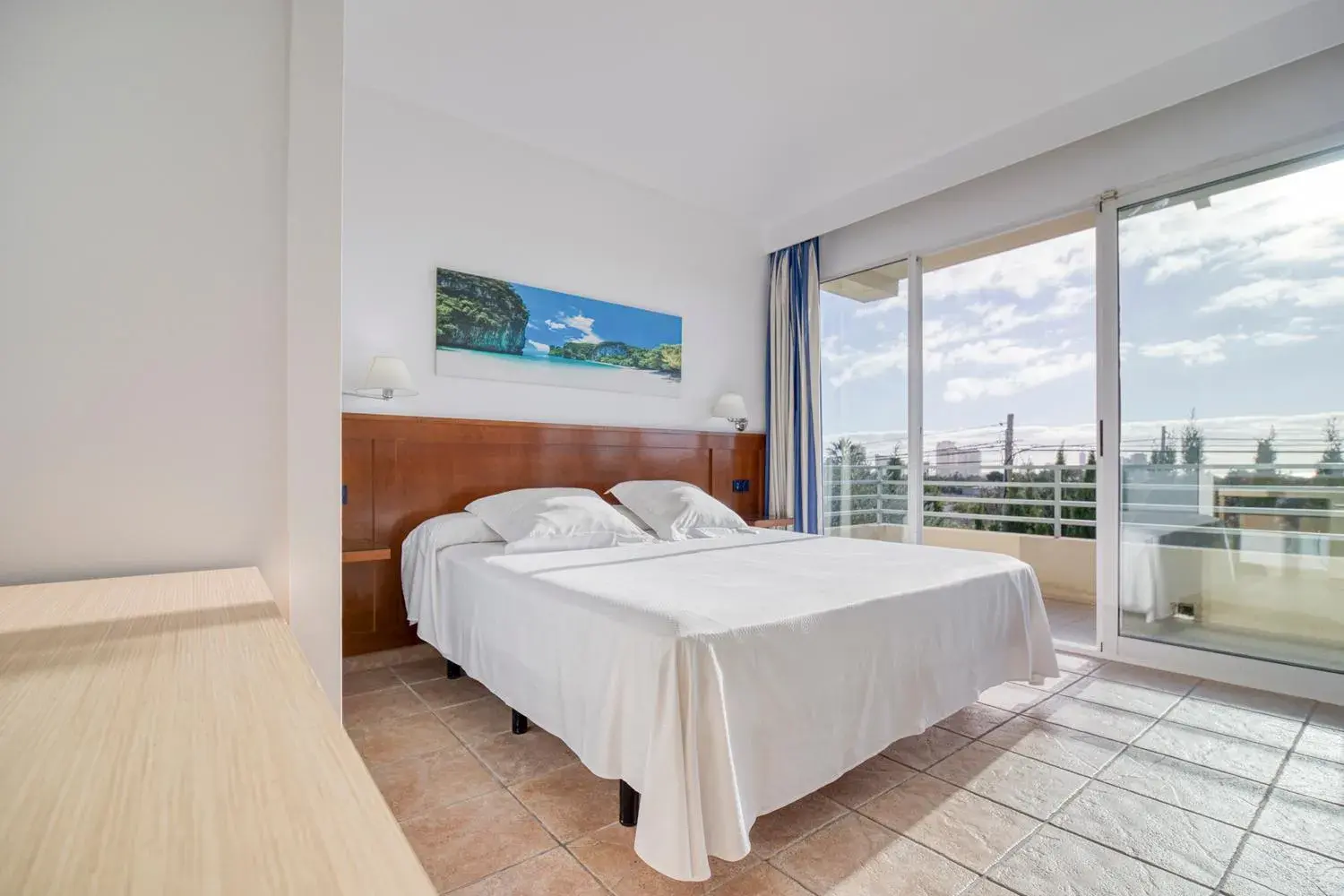 Queen Room in Hospedium Hotel Abril Queen Room in Hospedium Hotel Abril