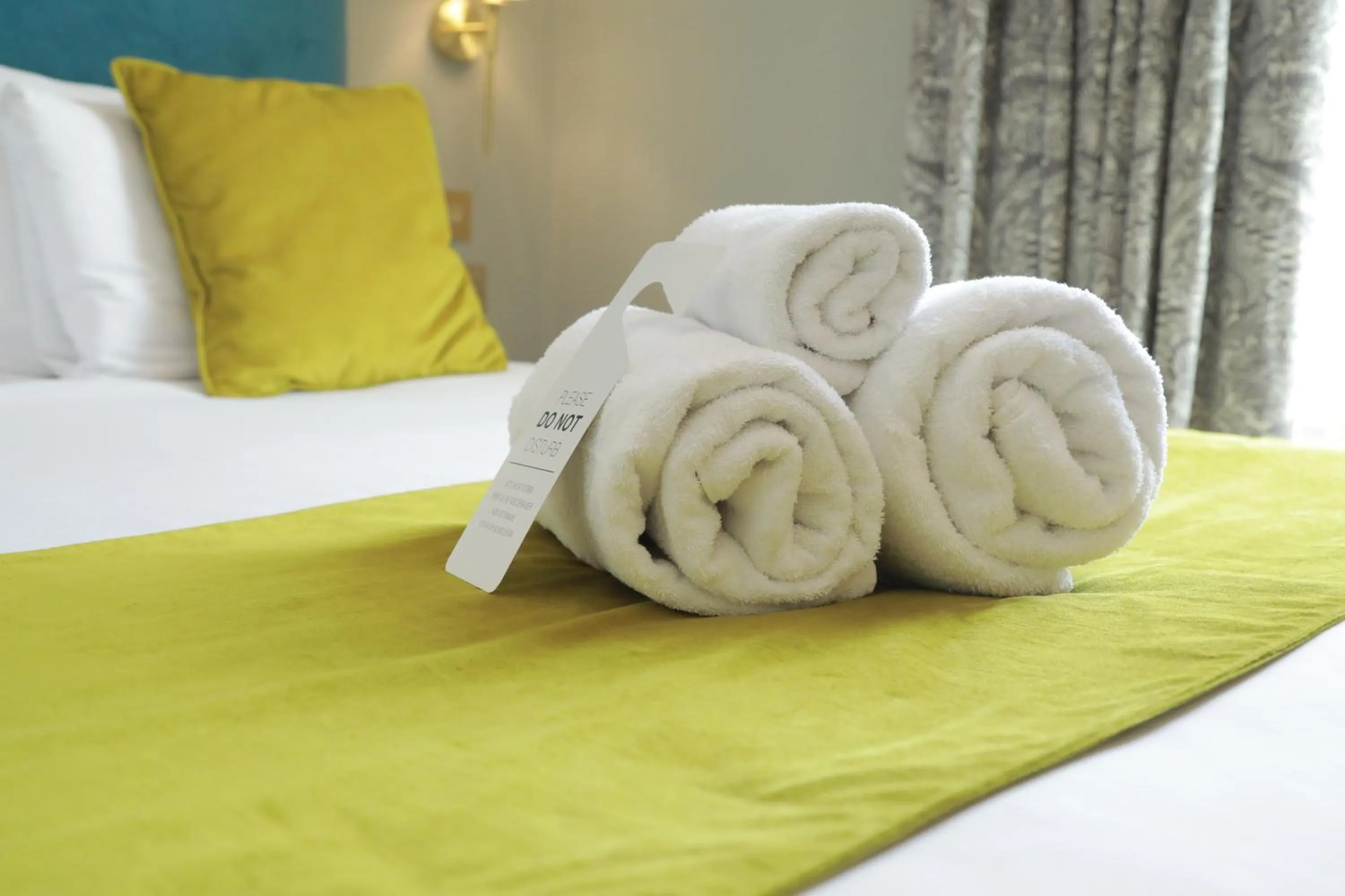 towels, Bed in Bloomsbury Palace Hotel