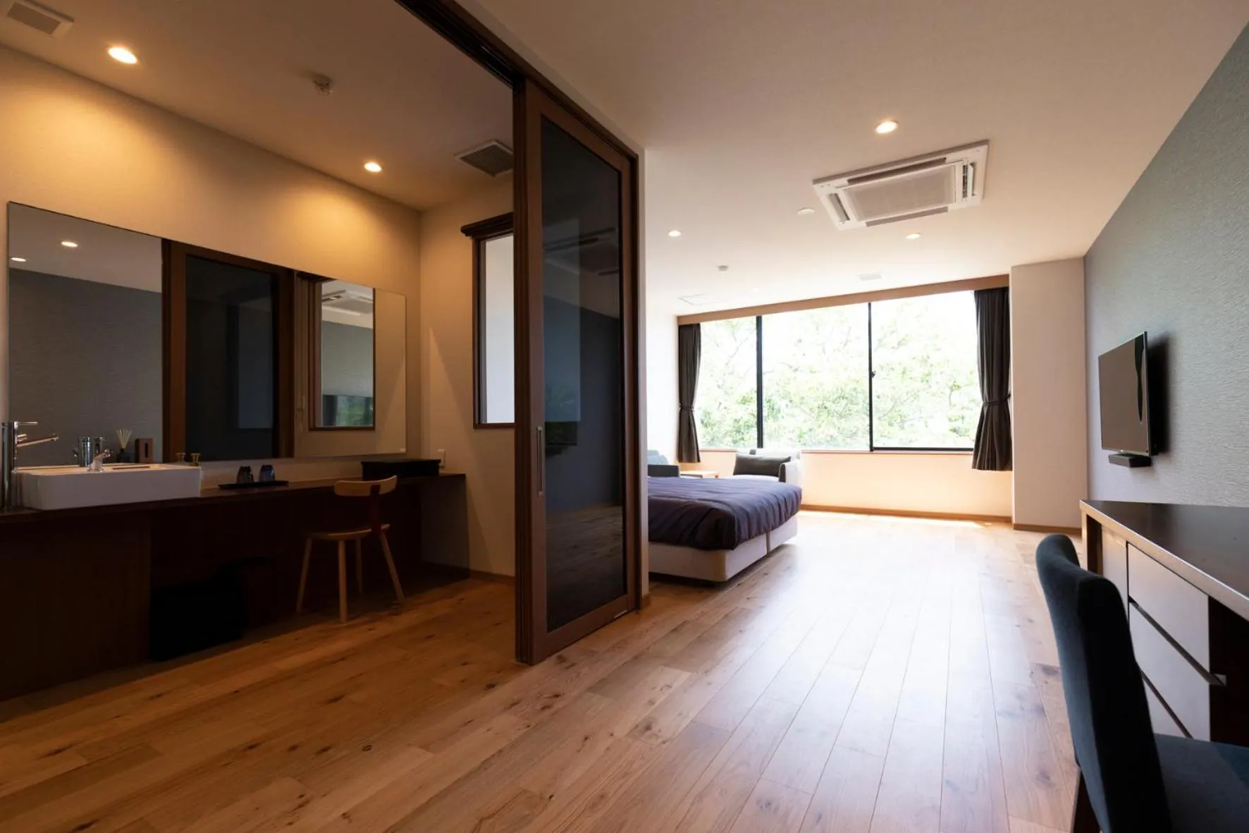 TV and multimedia, Bed in 宮島離れの宿 IBUKU -Miyajima Hanare no Yado IBUKU-