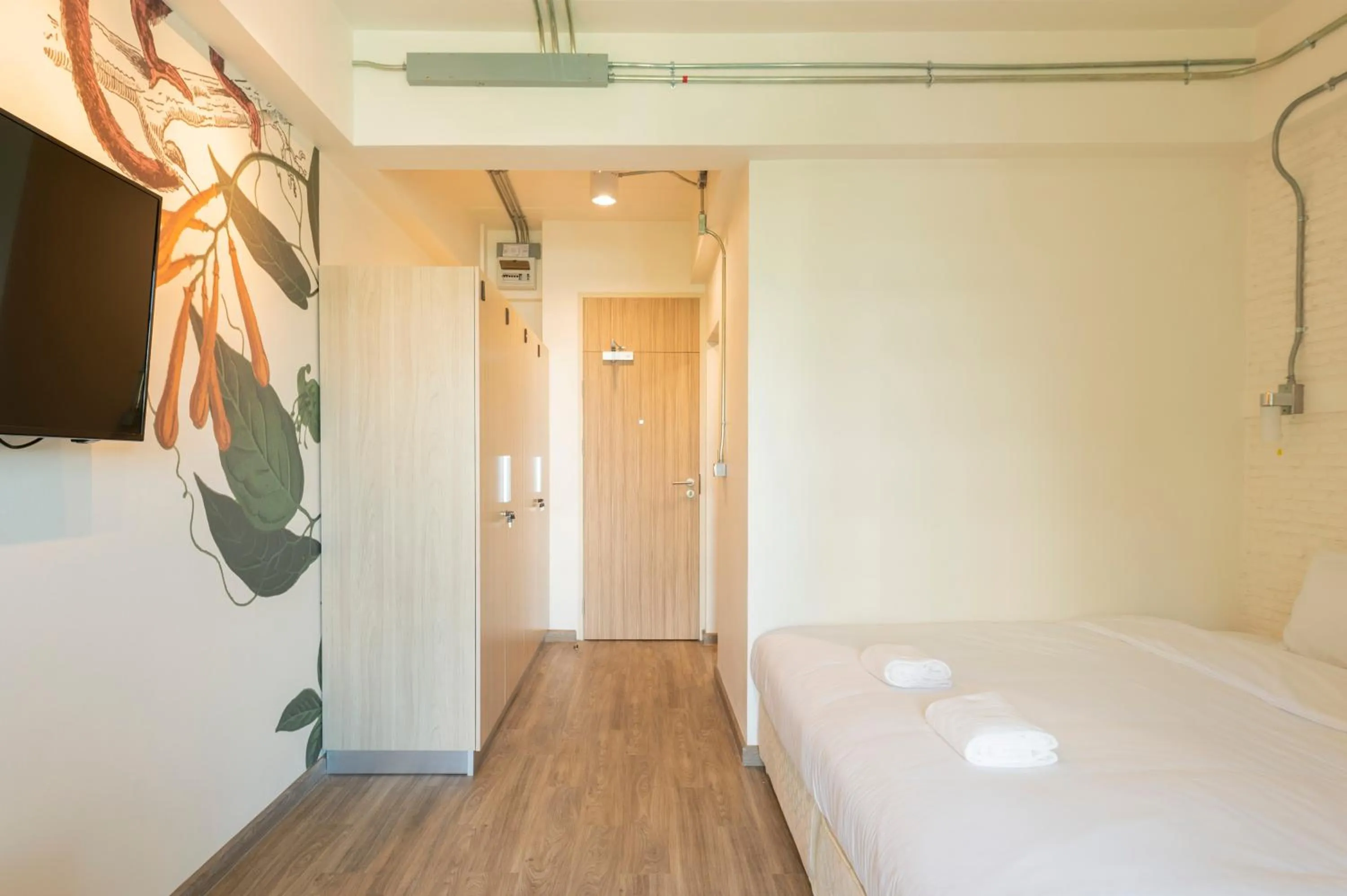 Area and facilities, Bed in Bangkok Oasis Hotel