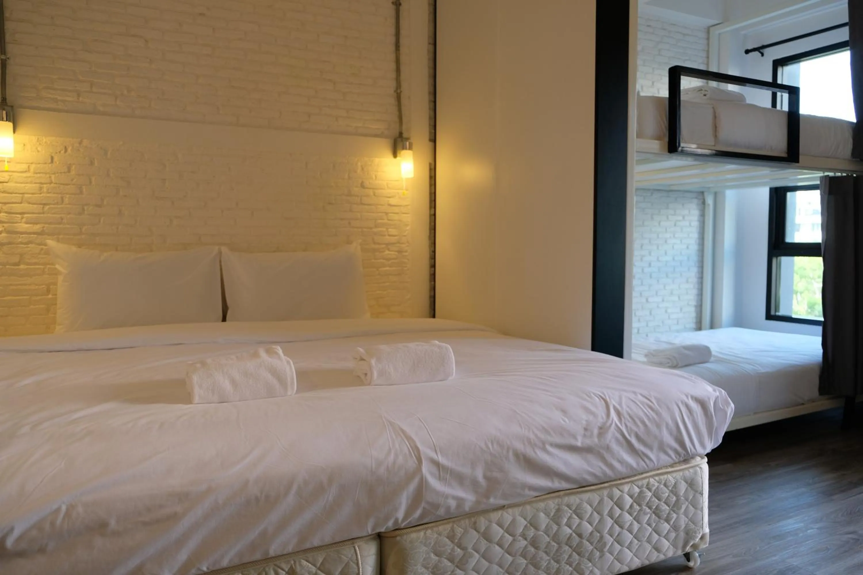 Bed in Bangkok Oasis Hotel