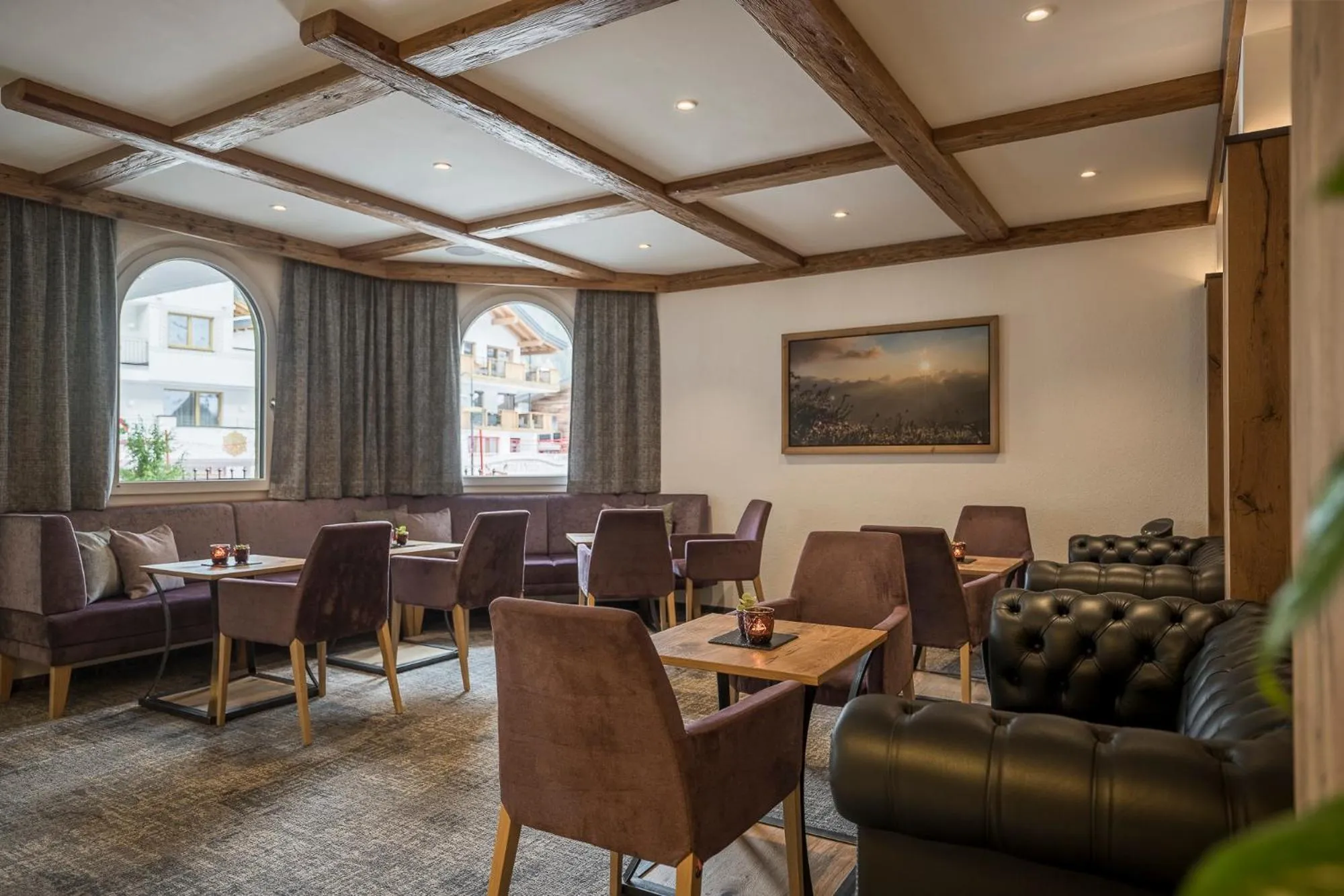 Seating area in Hotel Seespitz