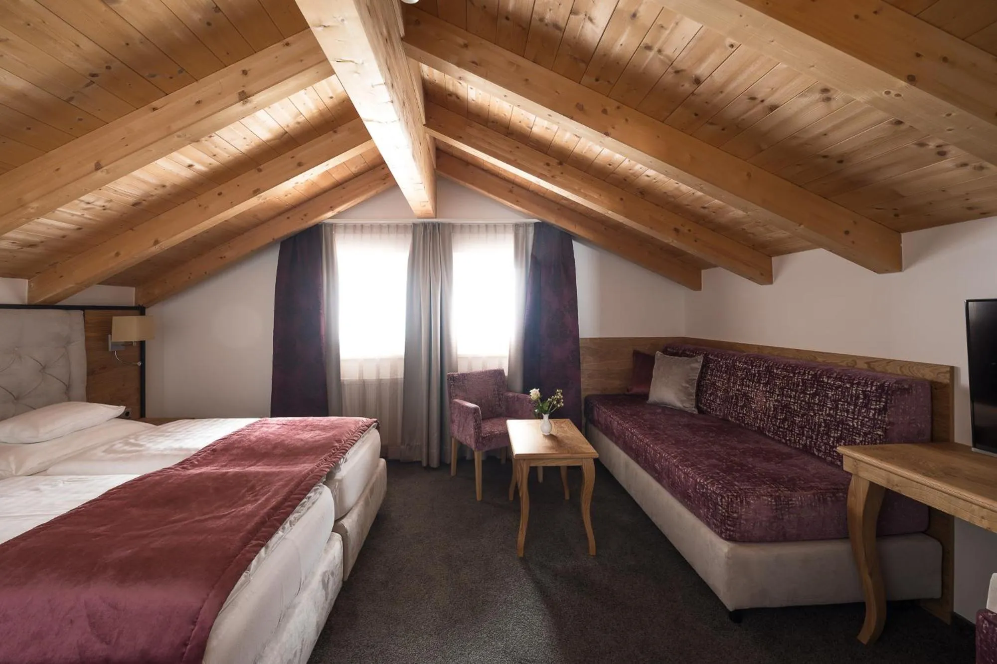 Photo of the whole room, Bed in Hotel Seespitz