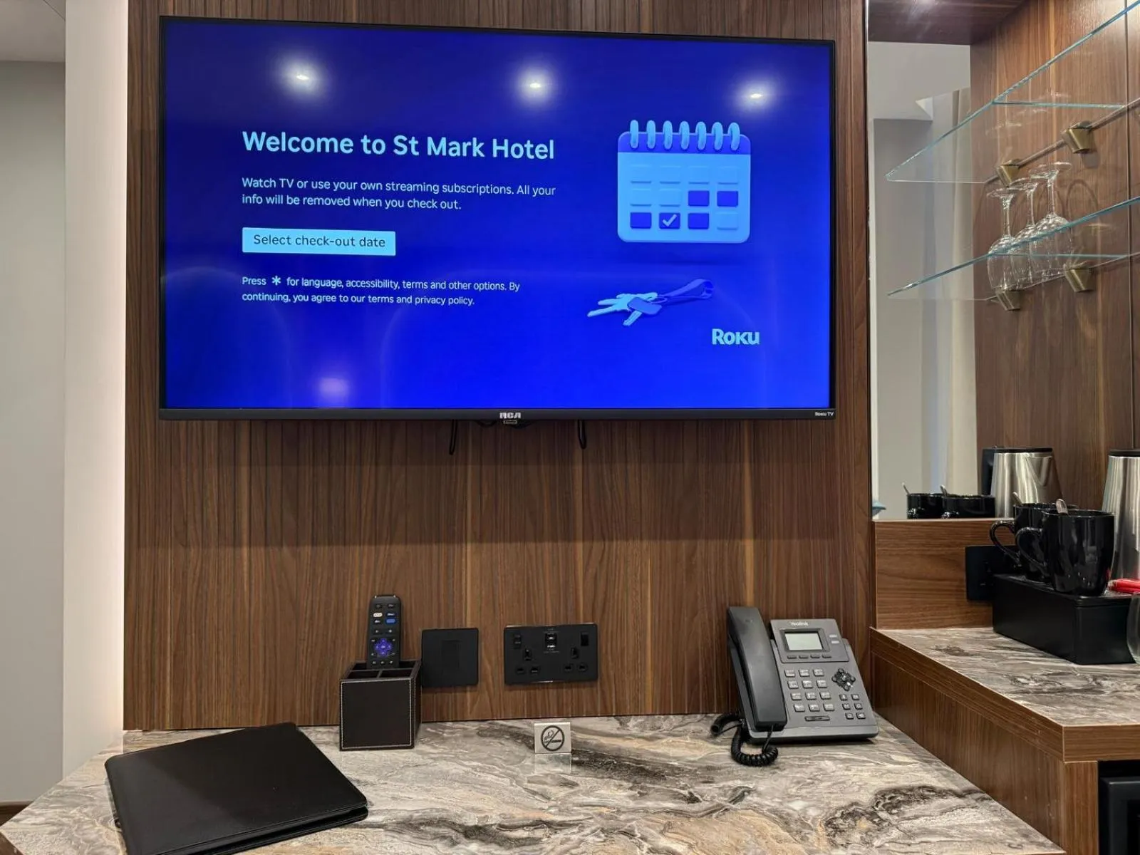 TV and multimedia in St Mark's - Merit Hotels