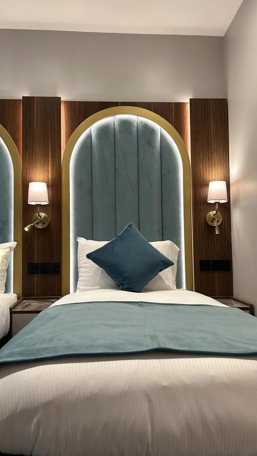 Bedroom, Bed in St Mark's - Merit Hotels