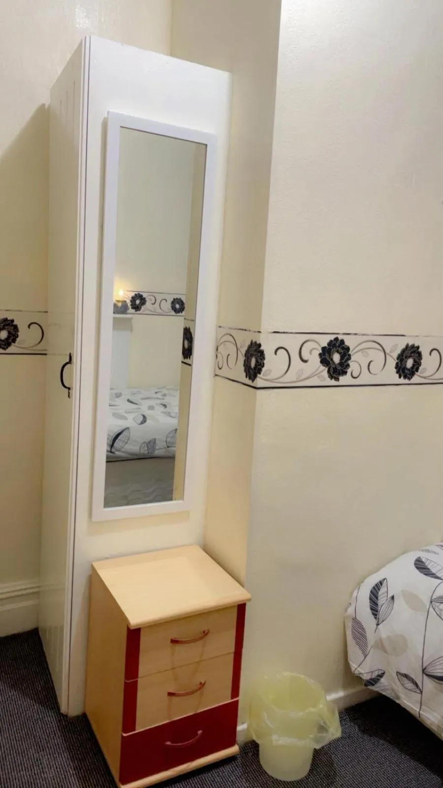 Photo of the whole room, Bed in Fern Villa Hotel - Albert Road