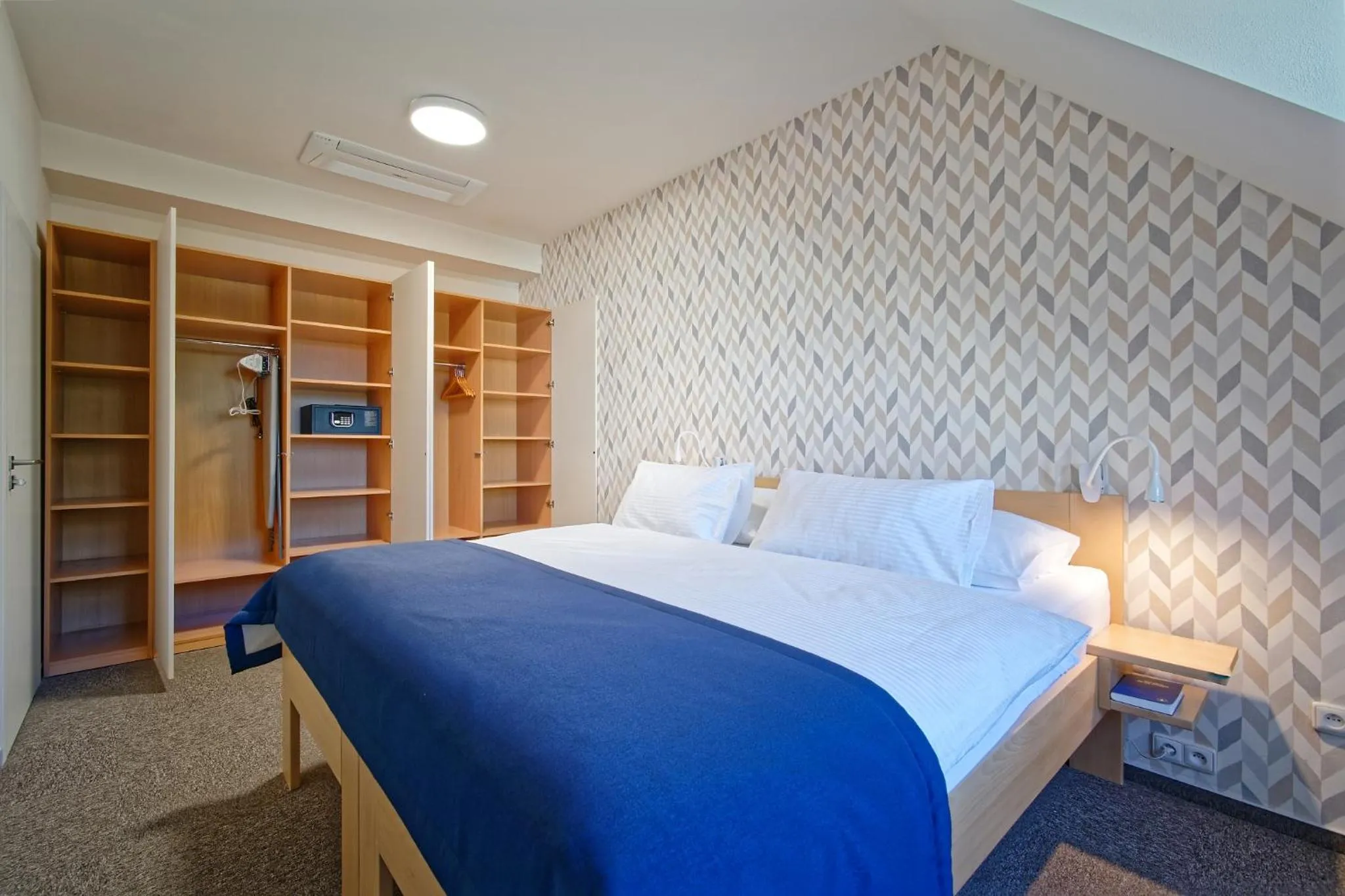 Bed in HOTEL Hraniční zámeček