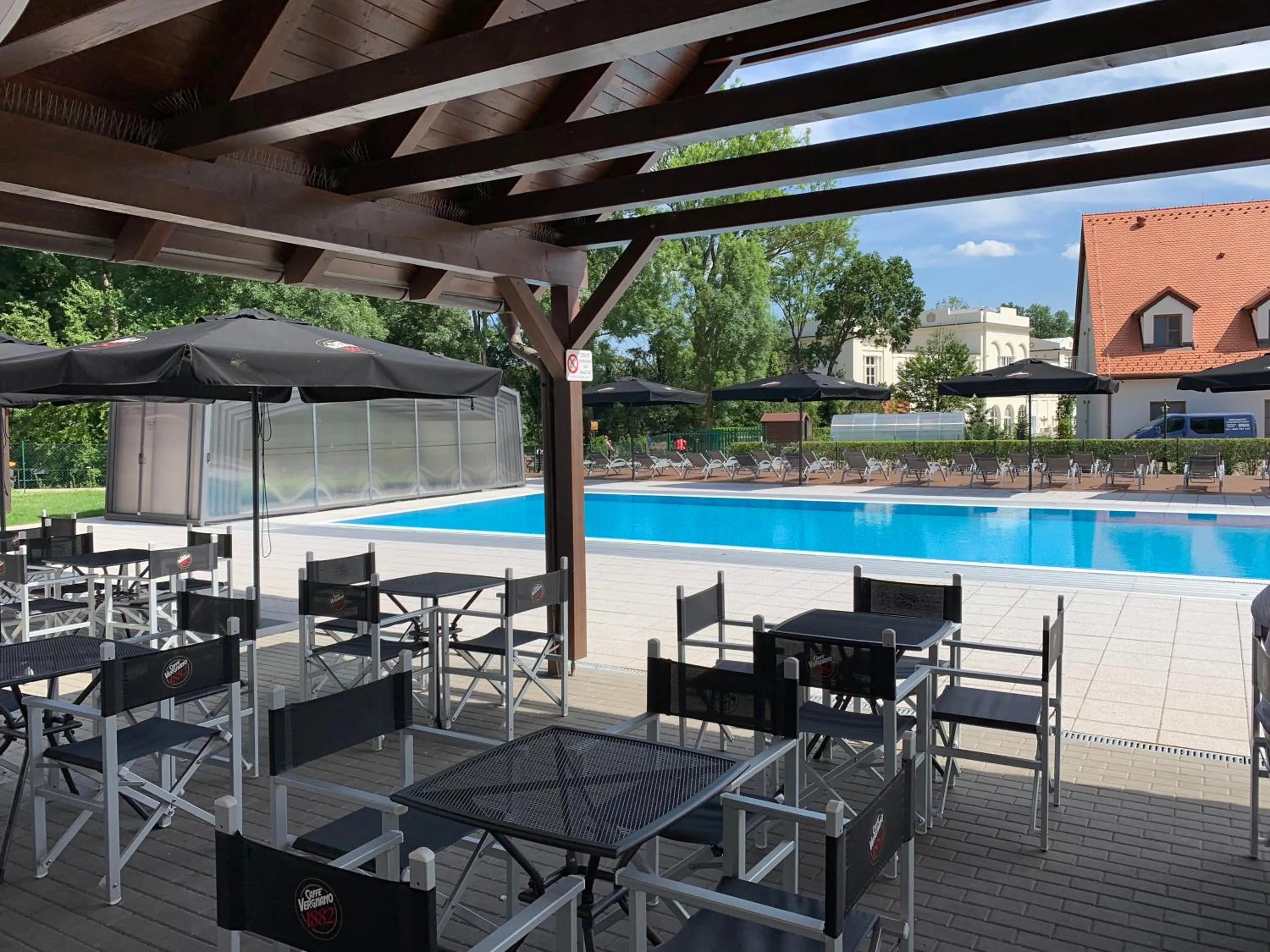 Pool view in HOTEL Hraniční zámeček