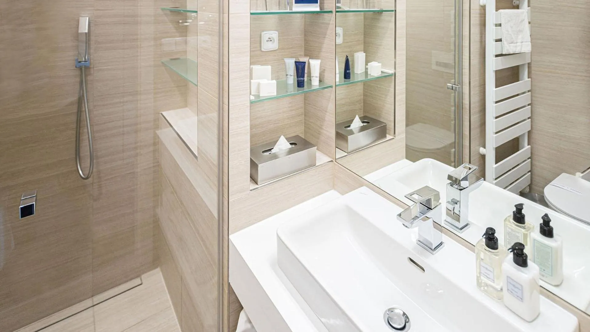 HOTEL Hraniční zámeček