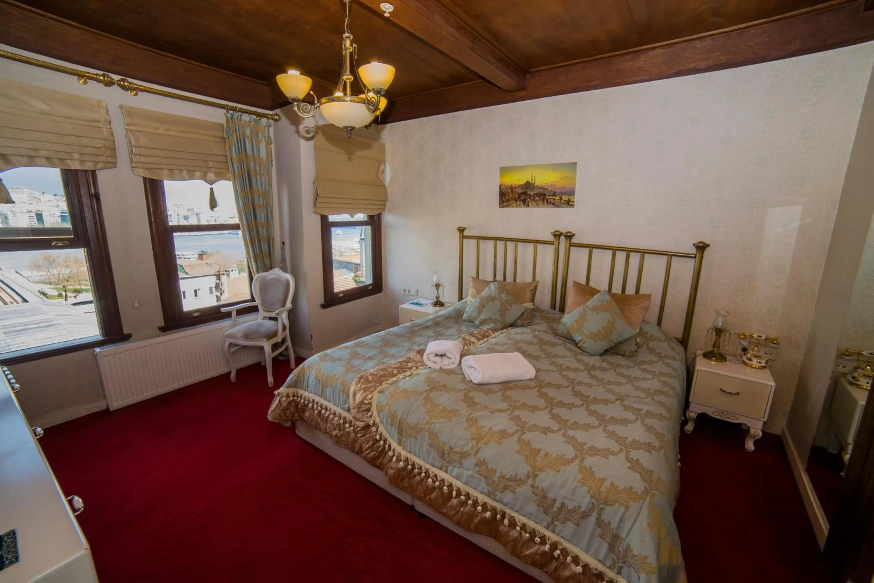 Bedroom, Bed in HHK Hotel