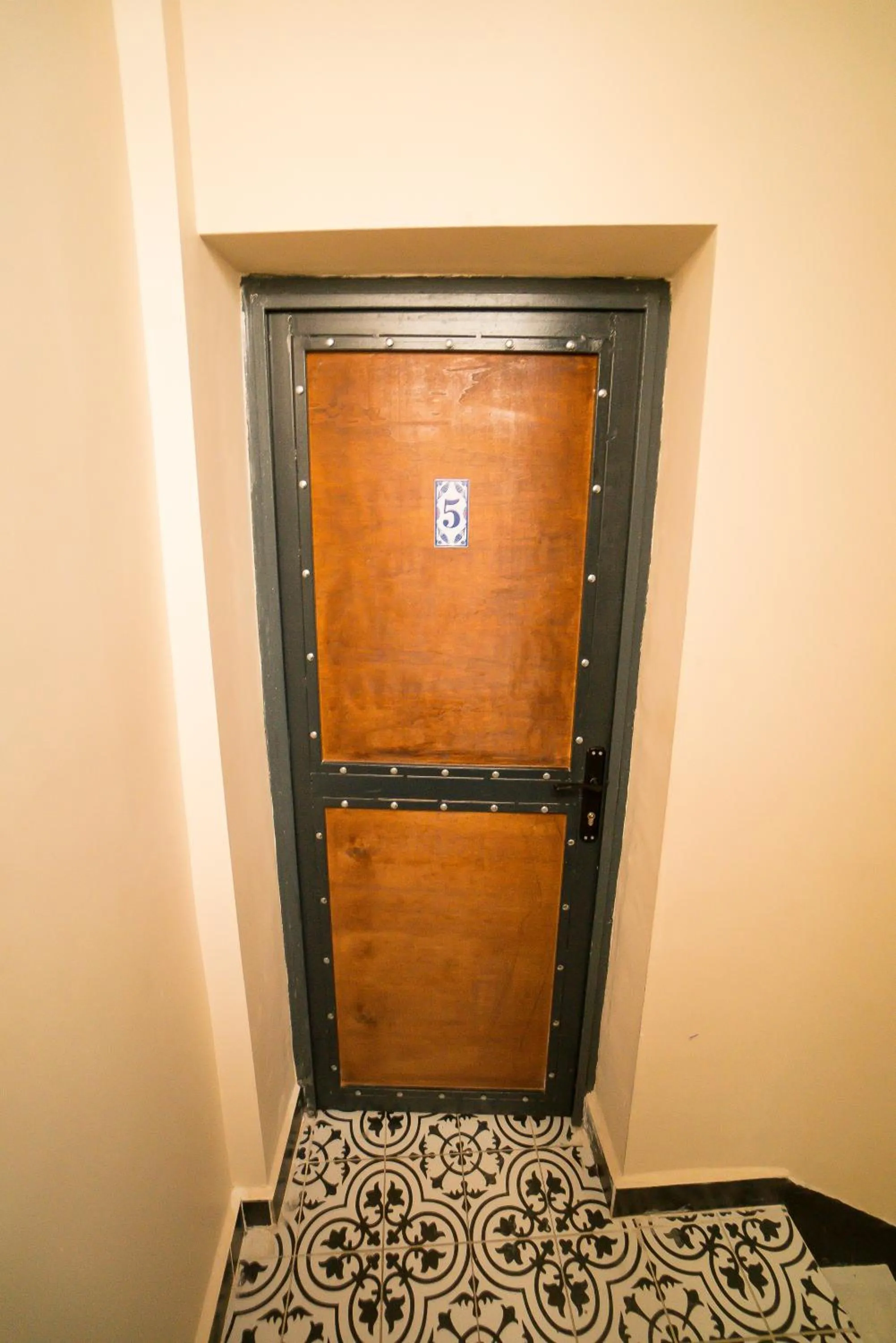 Facade/entrance in HHK Hotel