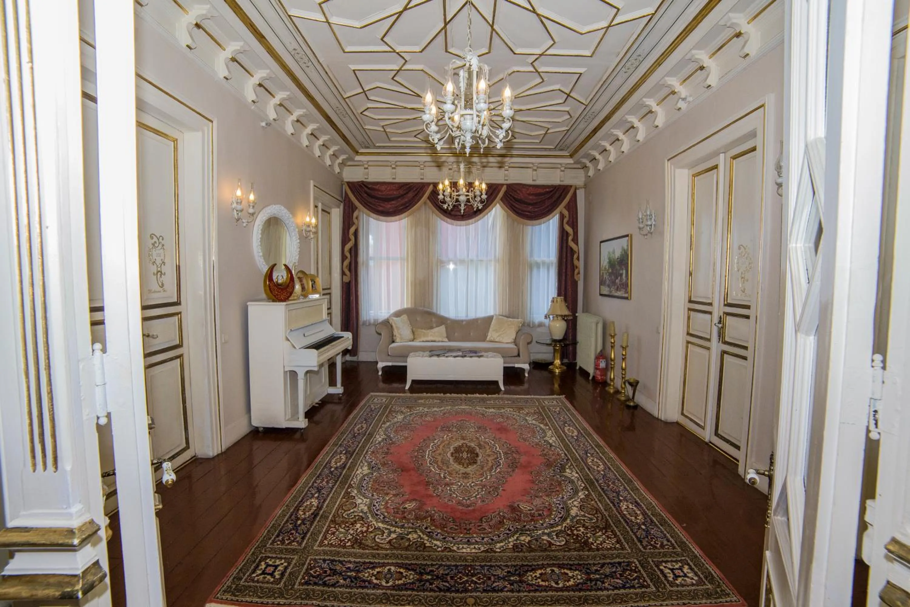 Lobby or reception, Bed in HHK Hotel