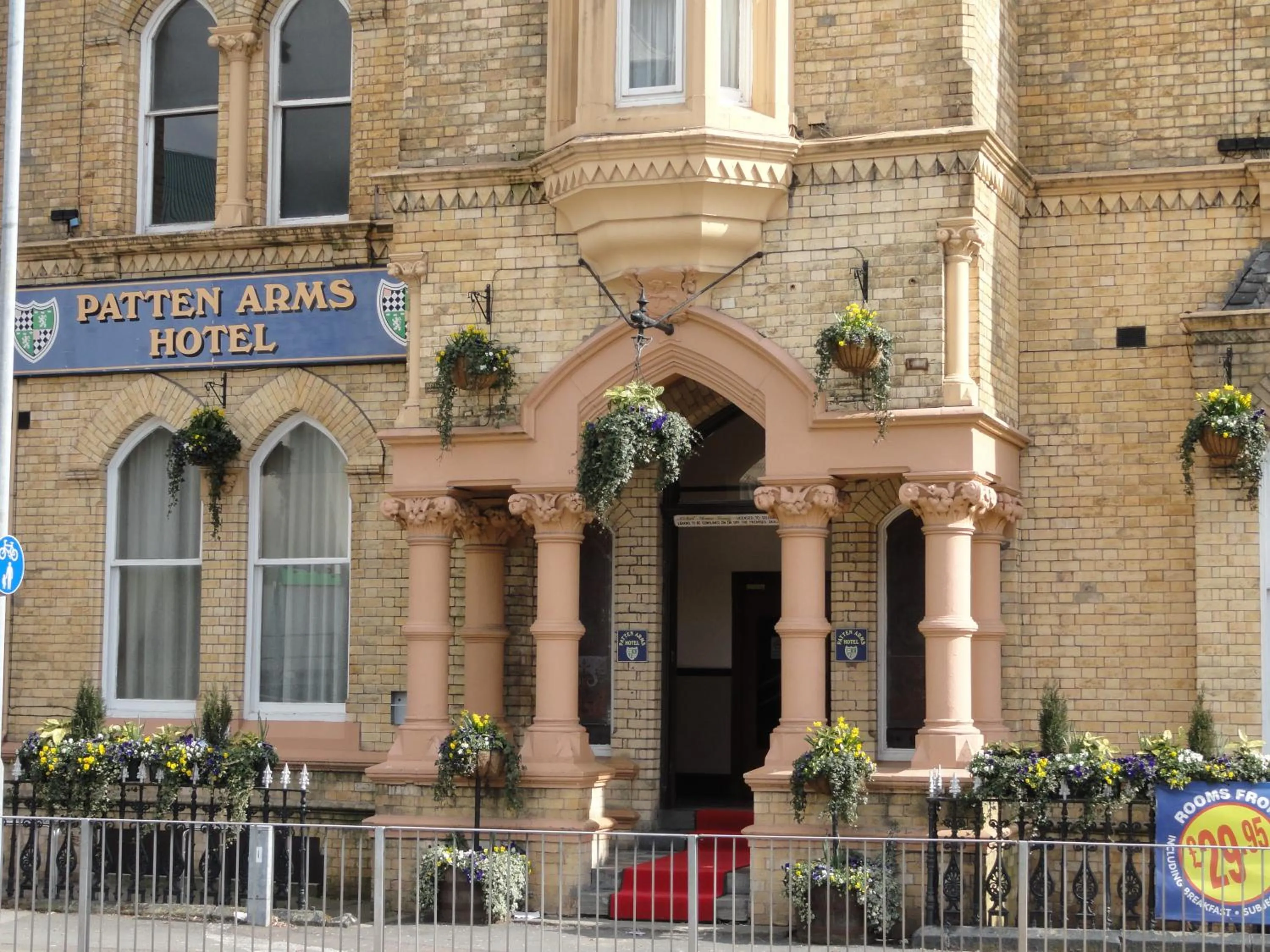 Facade/entrance in Patten Arms Hotel