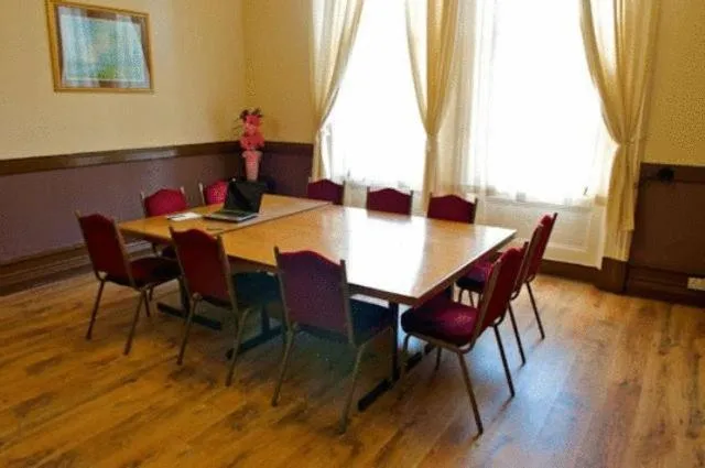Business facilities in Patten Arms Hotel
