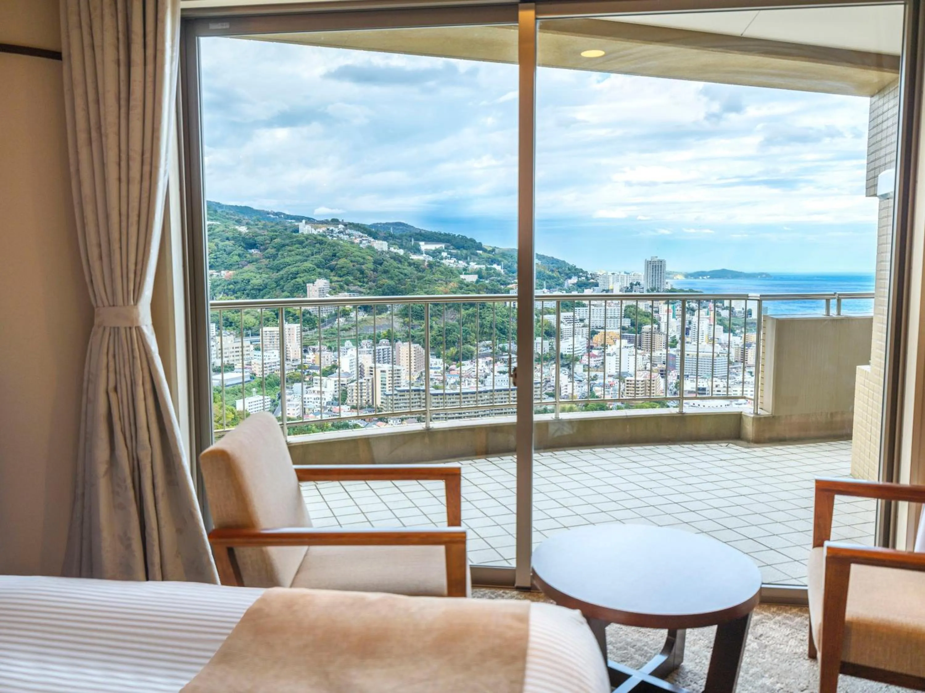 Photo of the whole room in KAMENOI HOTEL Atami