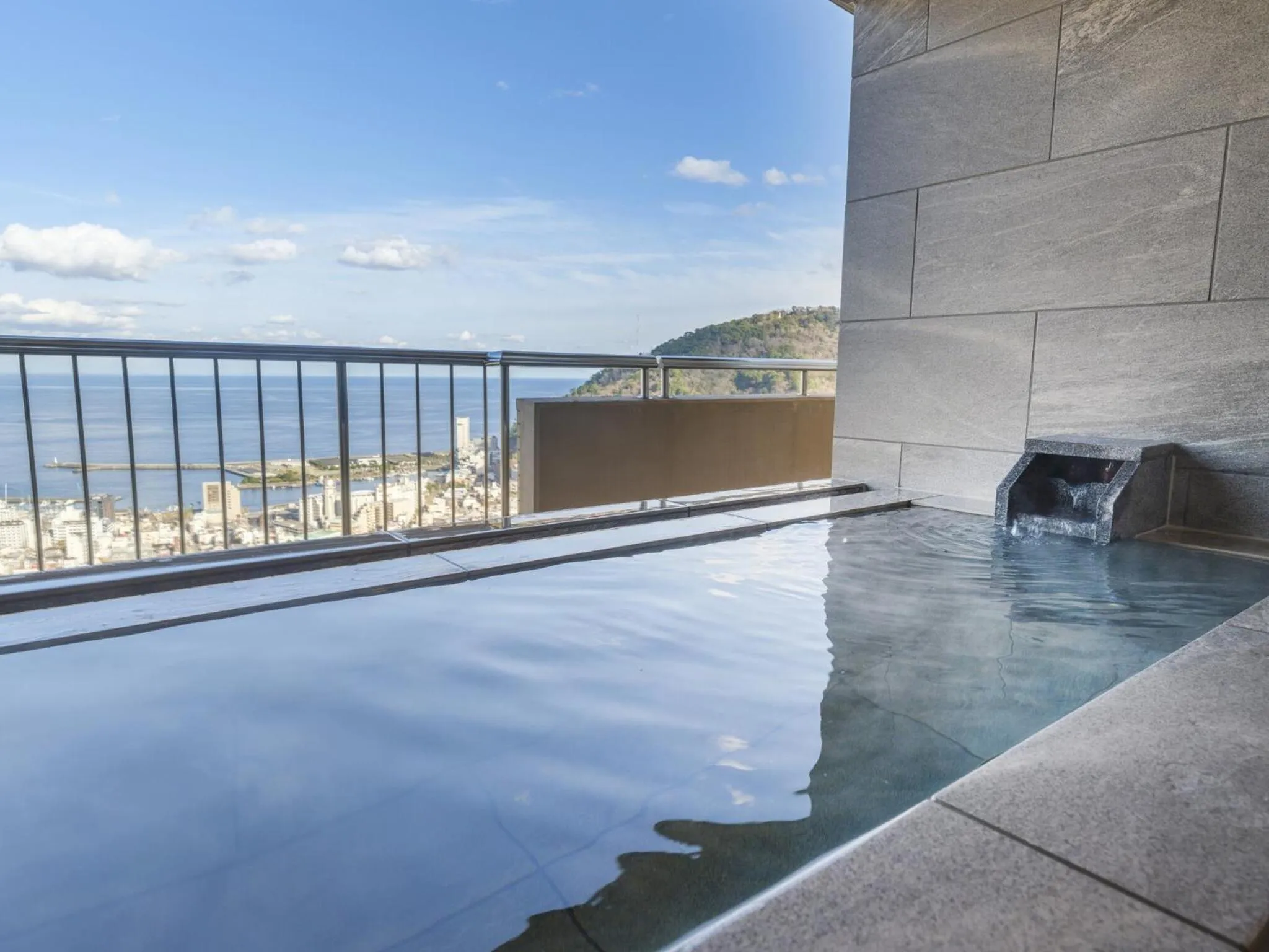 Day in KAMENOI HOTEL Atami