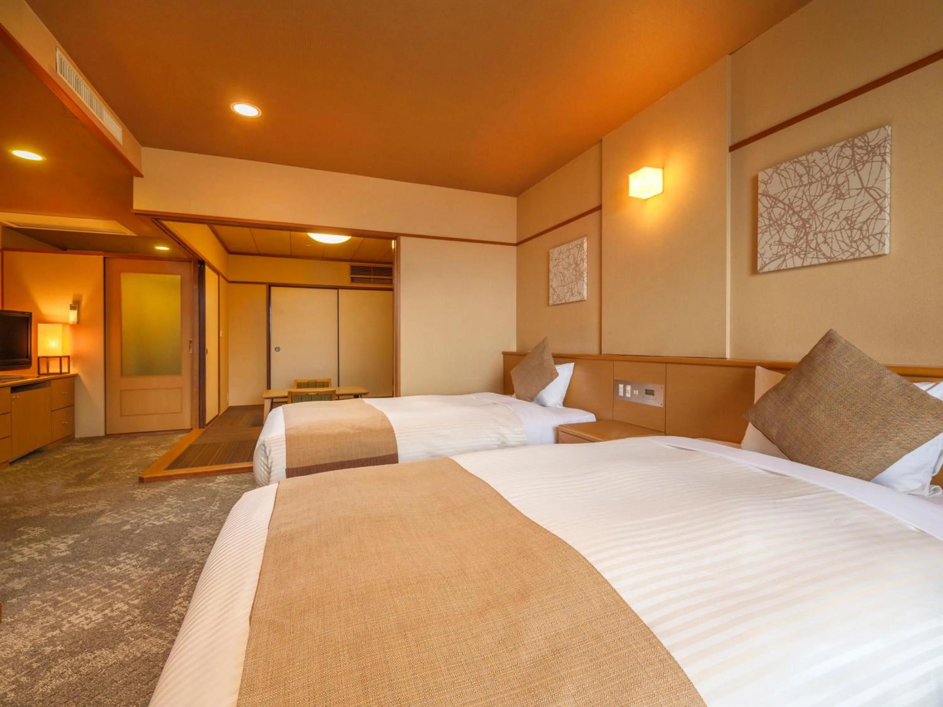 Photo of the whole room, Bed in KAMENOI HOTEL Atami
