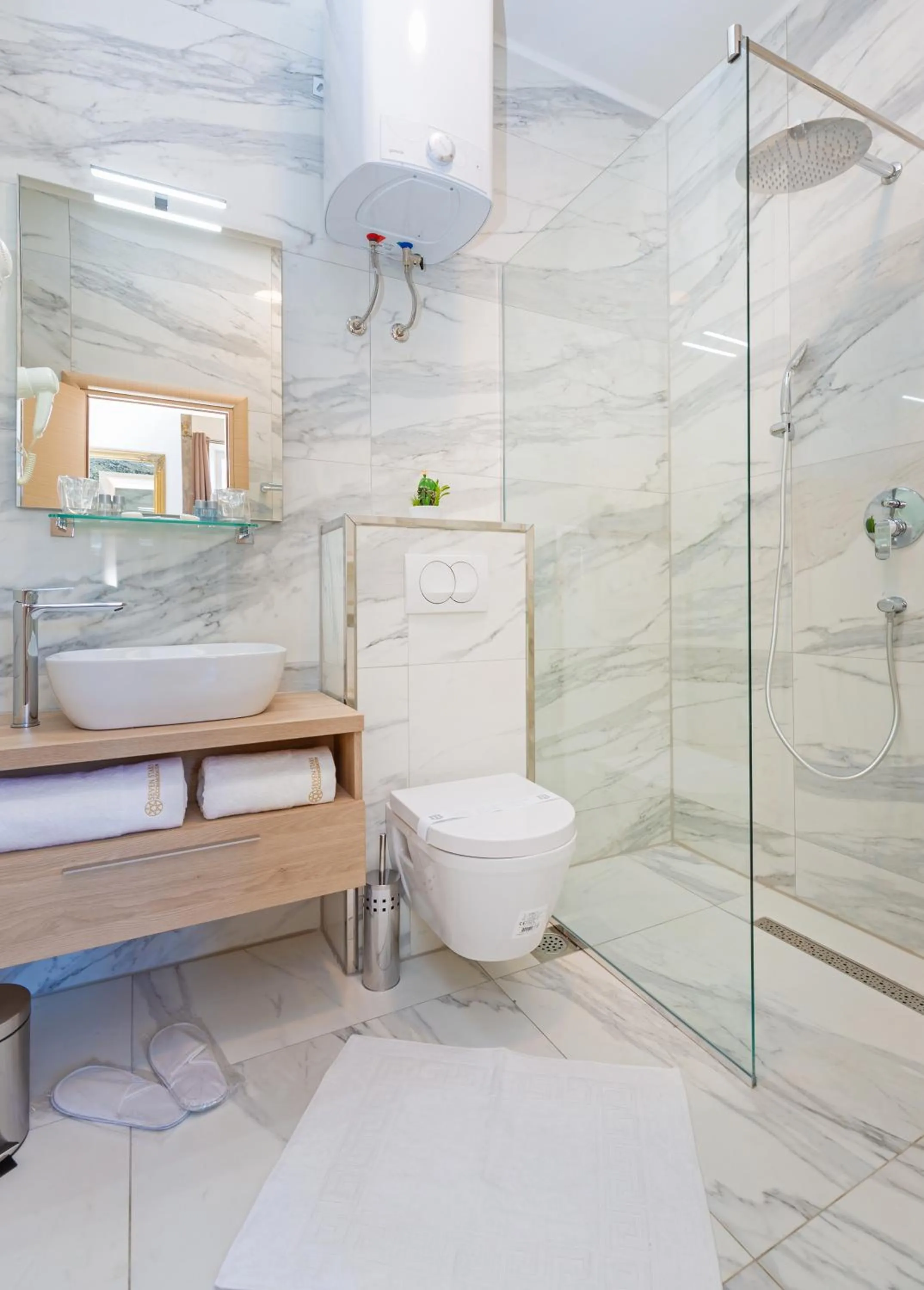 Shower in Seven Stars Accommodation Dubrovnik