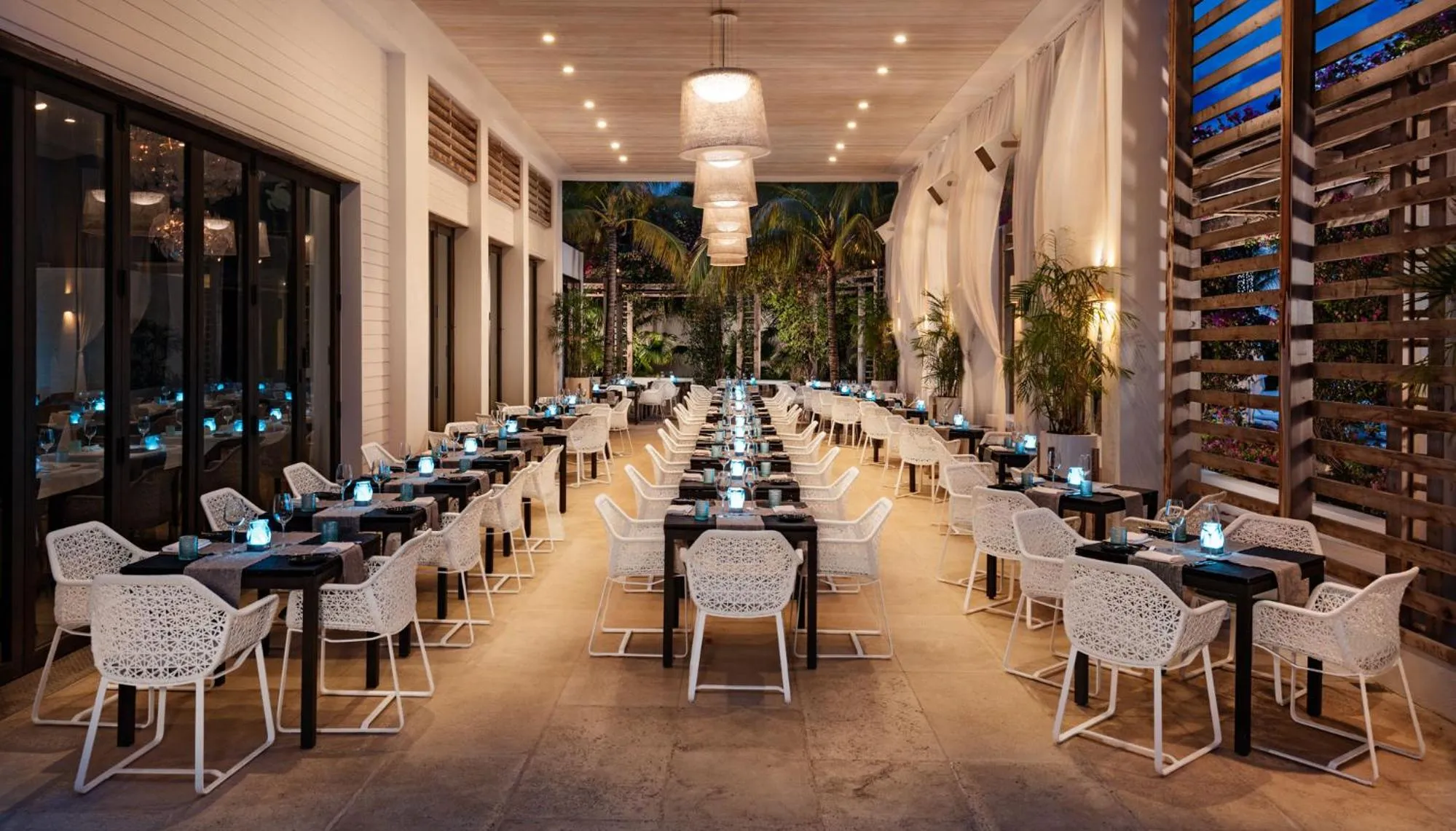 Restaurant/places to eat in Wymara Resort & Villas