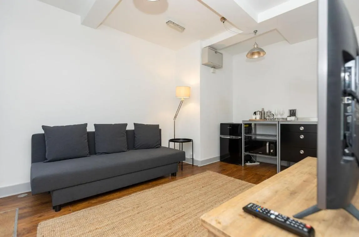 Lion & Pheasant Hotel