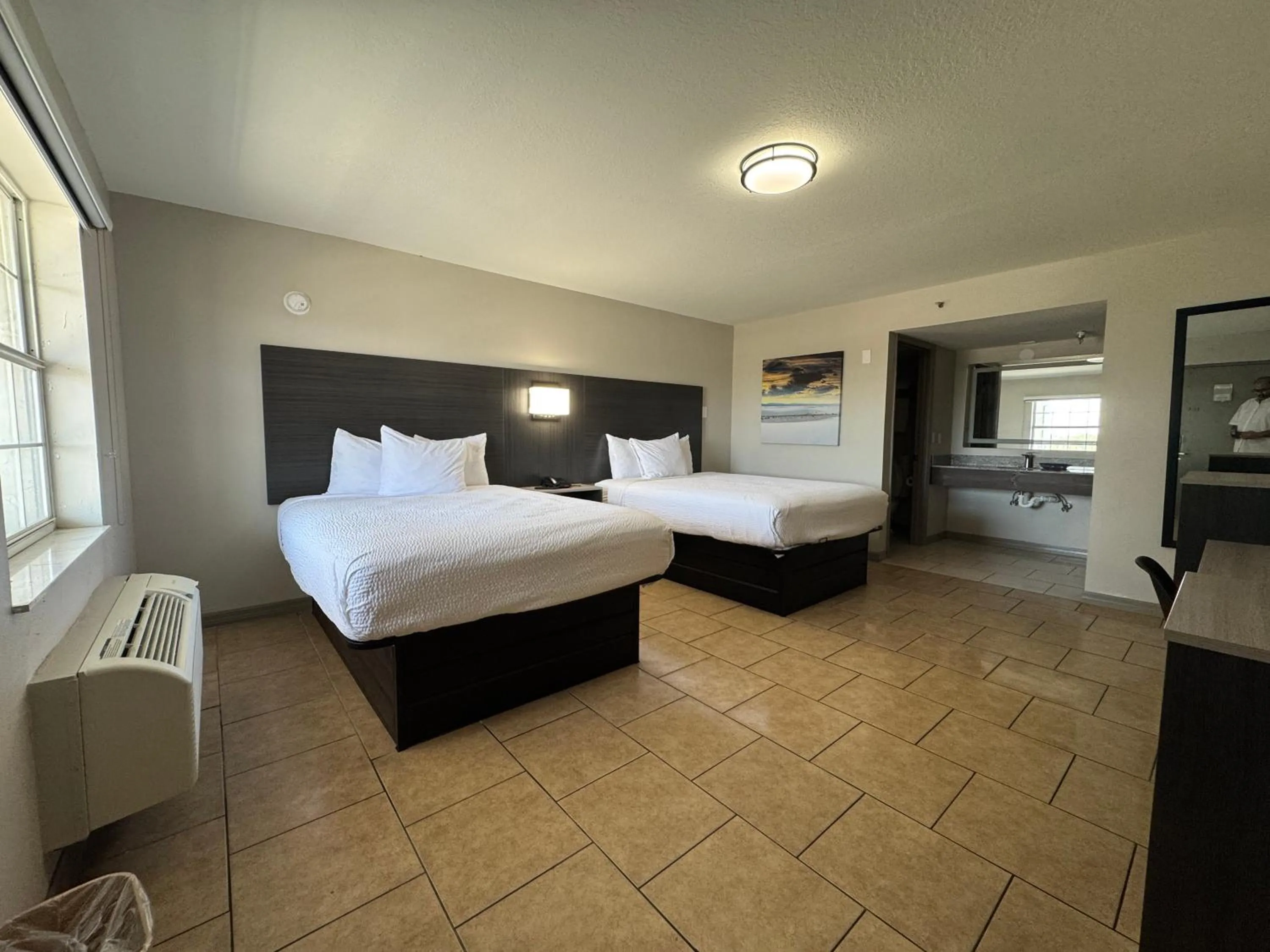 Bed in Travelodge by Wyndham Venice