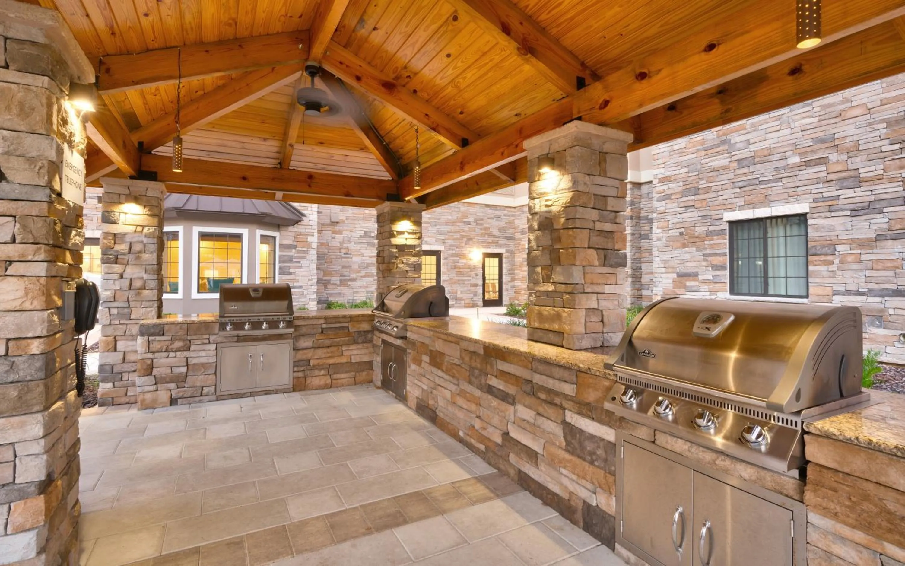 Lobby or reception in Staybridge Suites - Gainesville I-75 by IHG