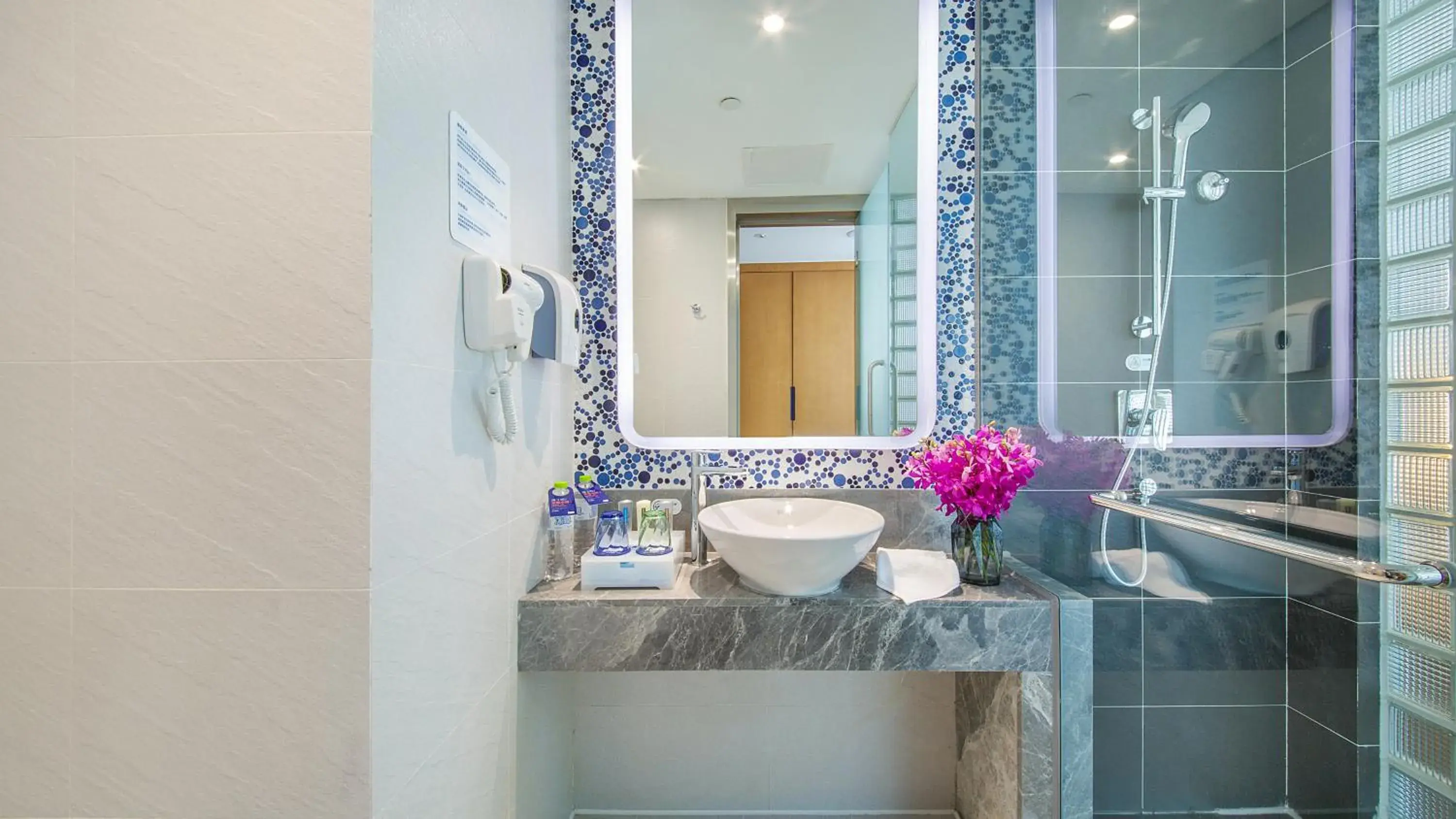 Standard Room in Holiday Inn Express Mianyang High-Tech Zone by IHG Standard Room in Holiday Inn Express Mianyang High-Tech Zone by IHG