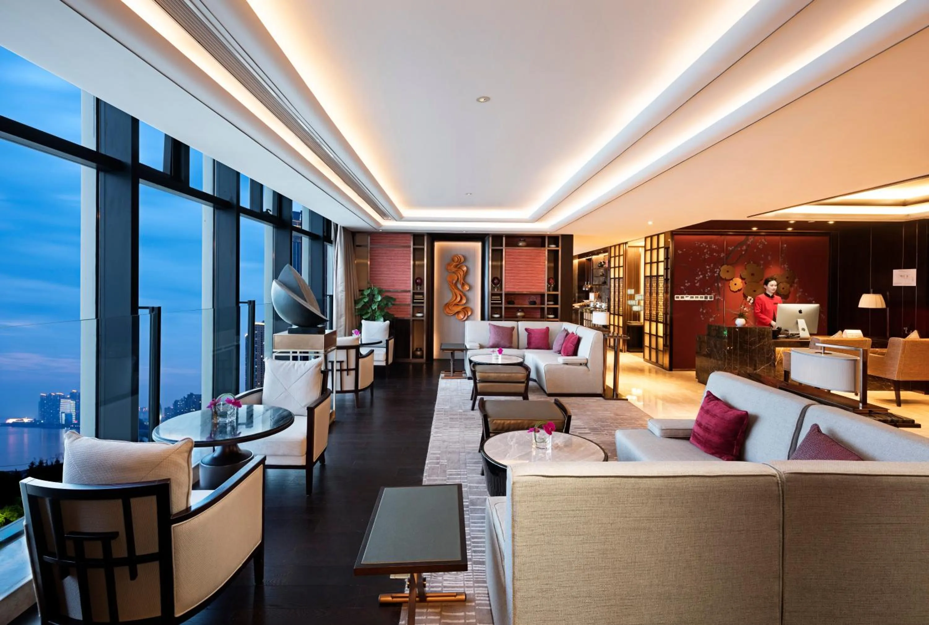 Lounge or bar in HUALUXE Wuhu